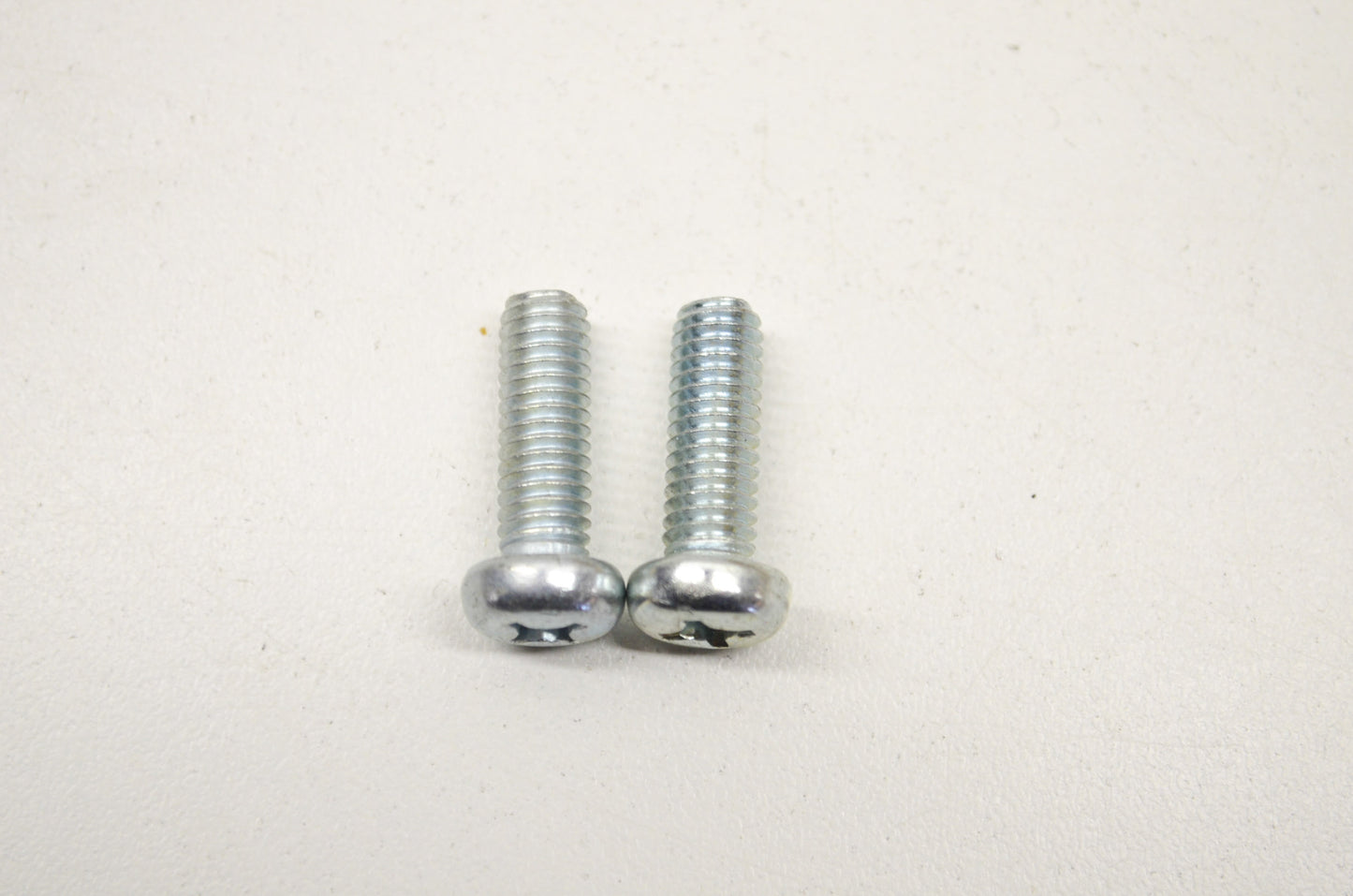 OEM Yamaha 97880-06018-00 Pan Head Screw Qty 2 NOS