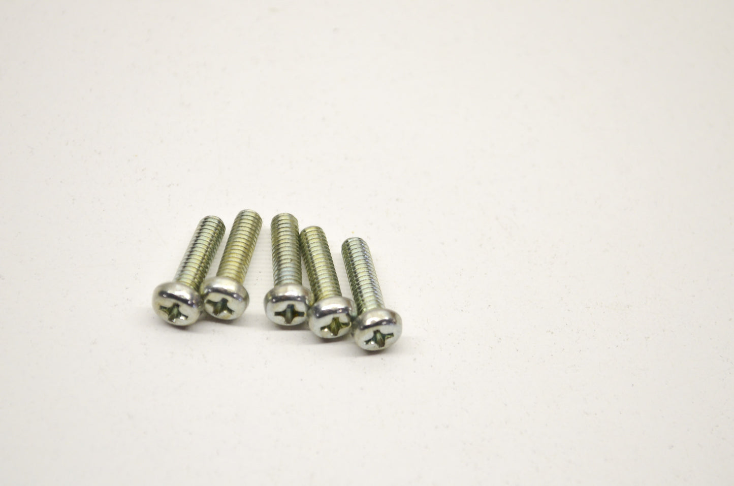 OEM Yamaha 98507-04014-00 Pan Head Screw N15 Qty 5 NOS