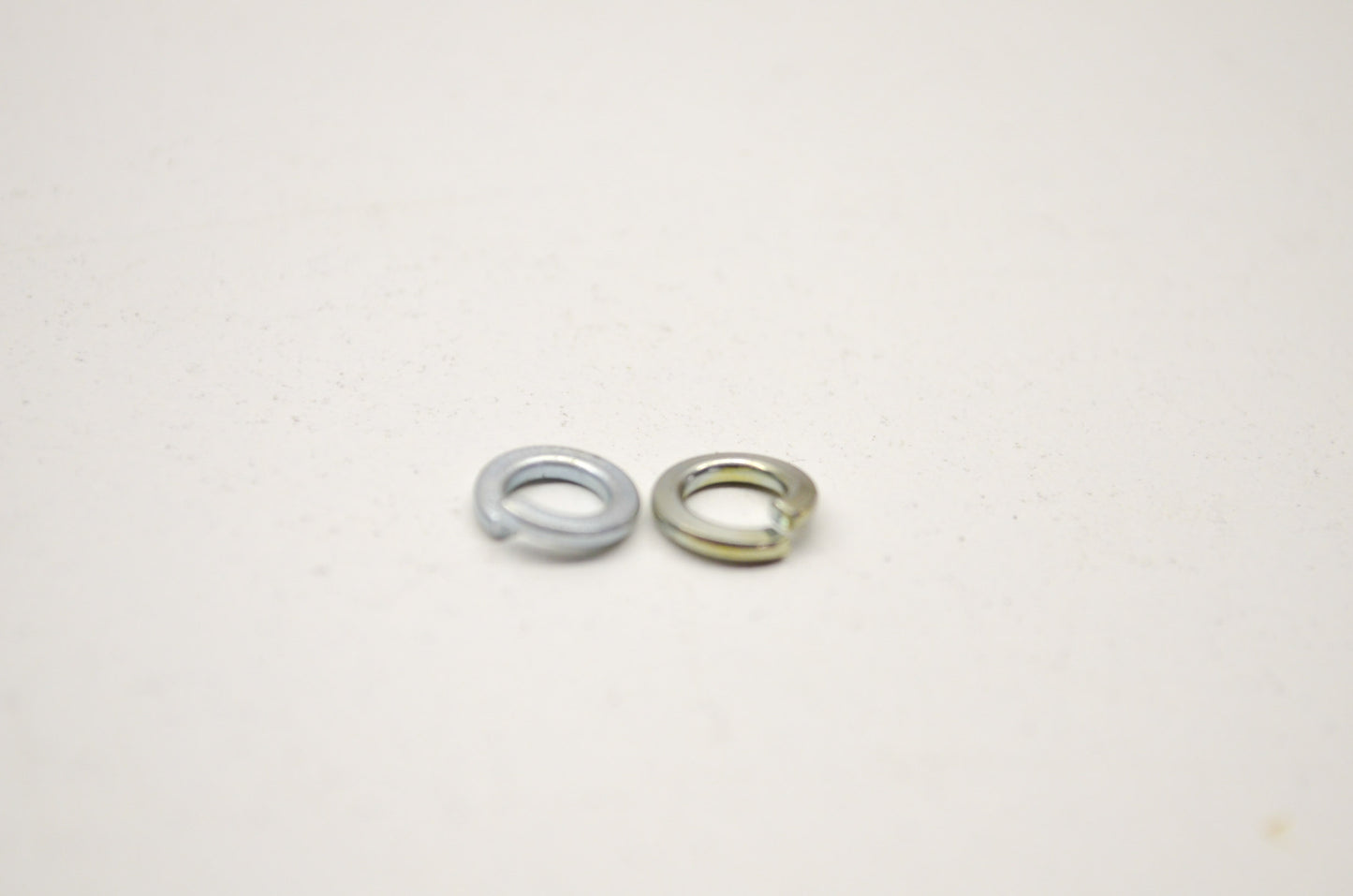 OEM Yamaha 92990-05100-00 Spring Washer Qty 2 NOS