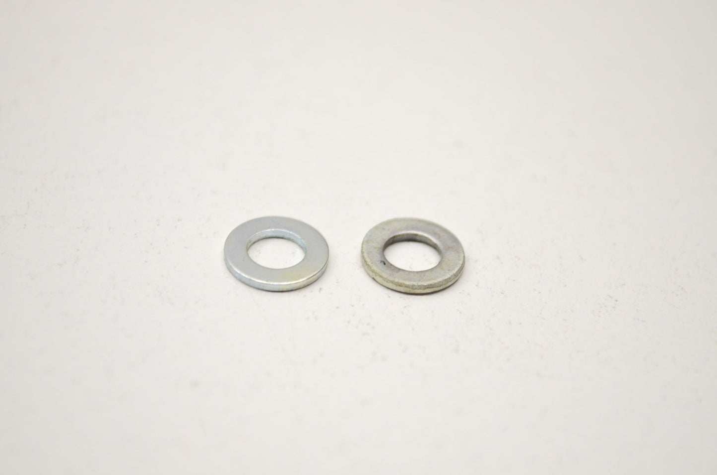 OEM Yamaha 92990-05600-00 Washer Qty 2 NOS