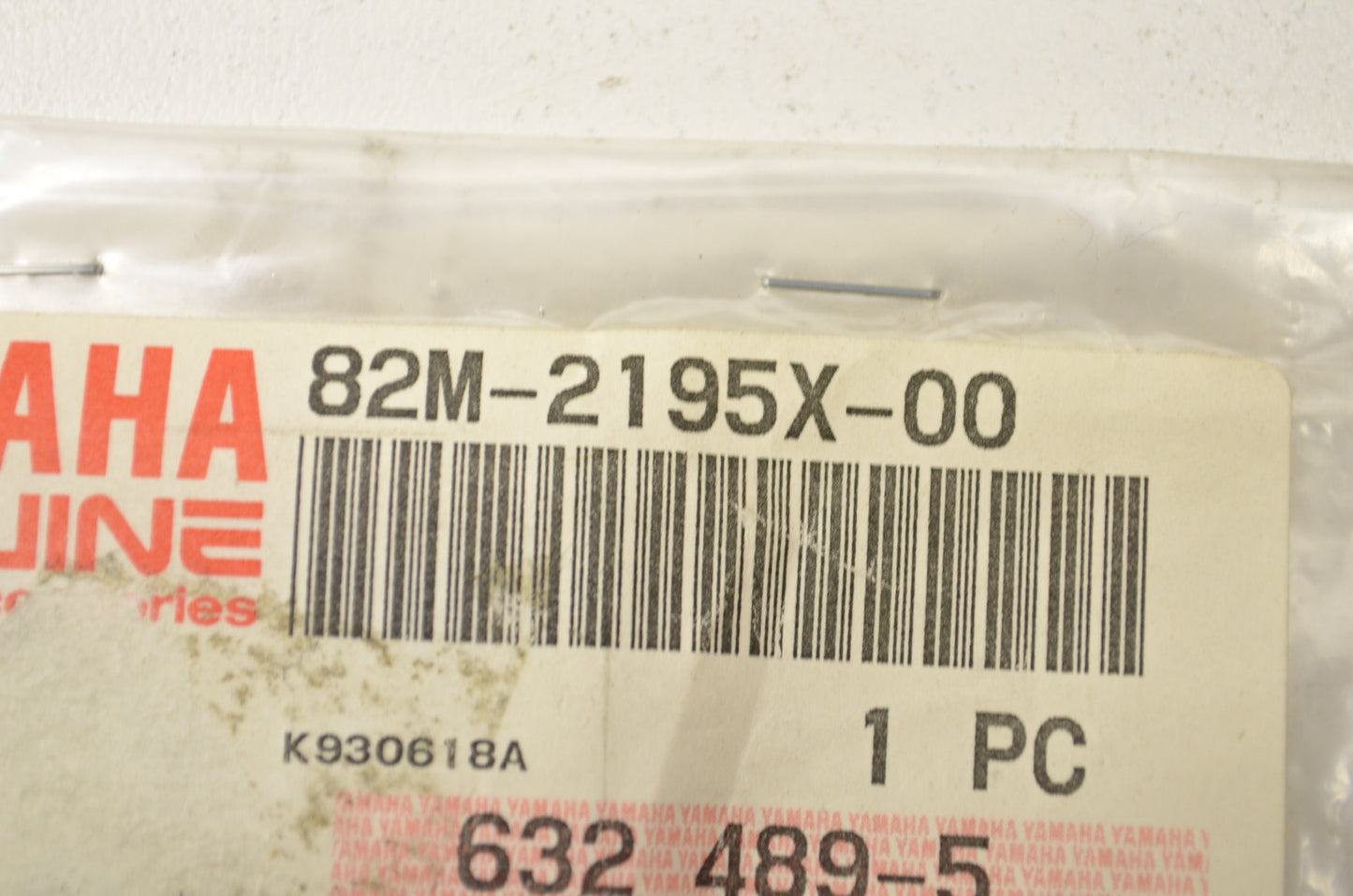 OEM Yamaha 82M-2195X-00-00 Bracket 2 NOS