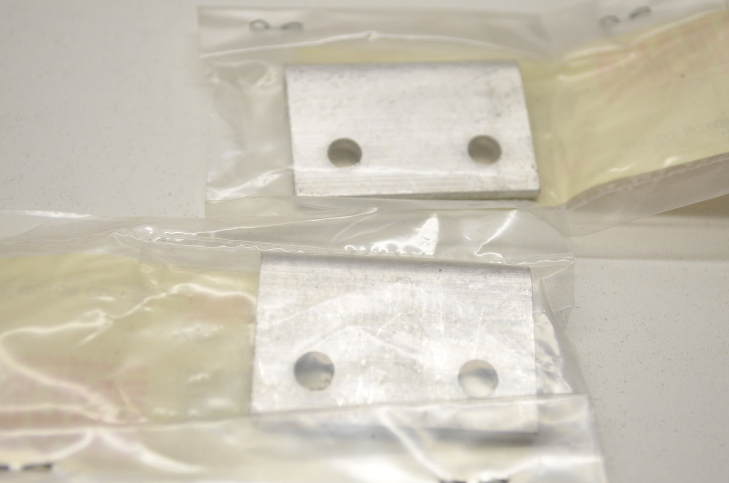 OEM Yamaha 8V0-2194X-00-00 Bracket 1 Qty 2 NOS