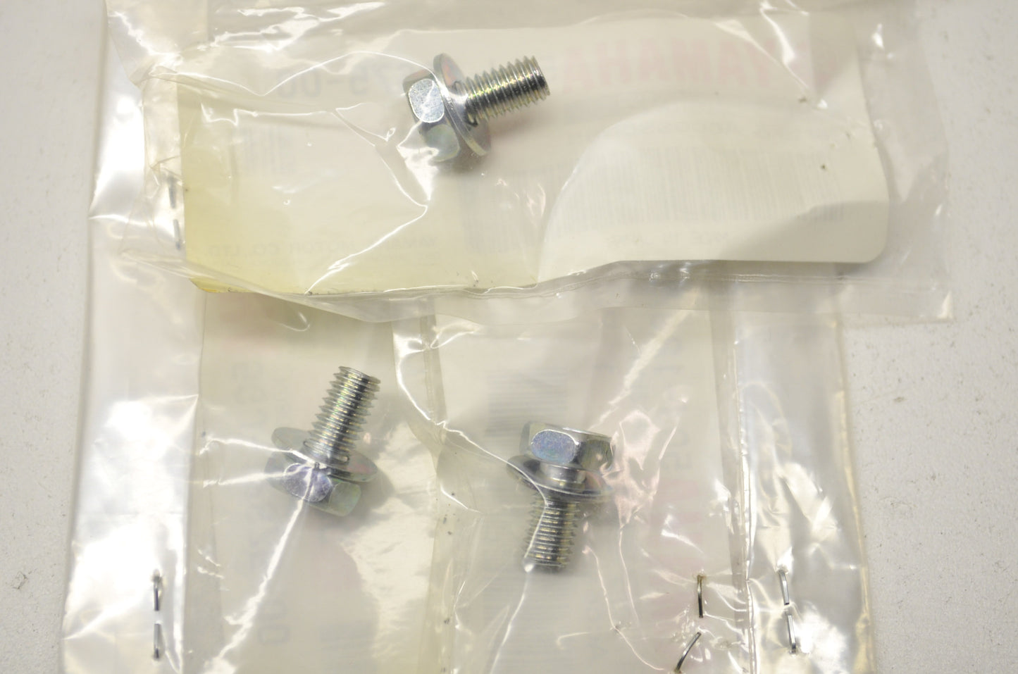New OEM Yamaha Holding Bolts QTY 3 YZF R1 R6 Phazer FX Nytro Venture NOS