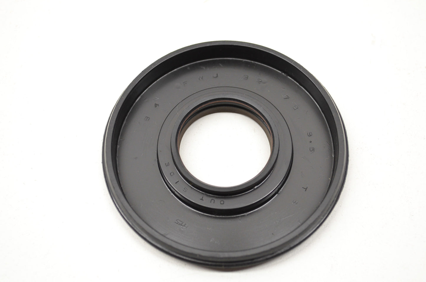 OEM Yamaha 93103-32095-00 Oil Seal Type SW NOS