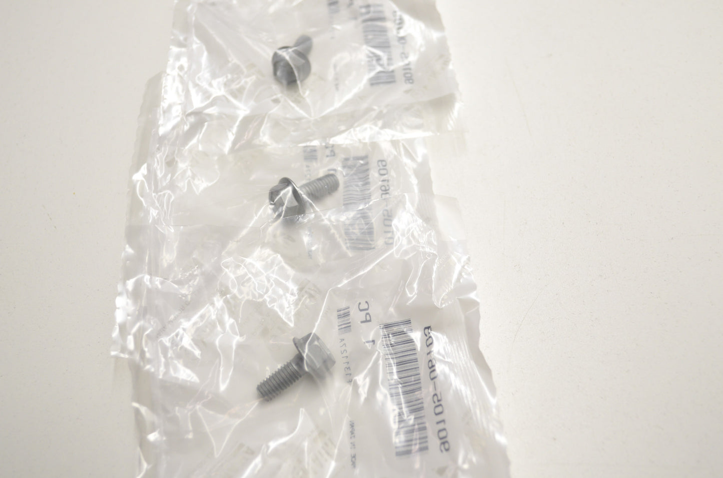 OEM Yamaha 90105-06109-00 Flange Bolt Qty 3 NOS