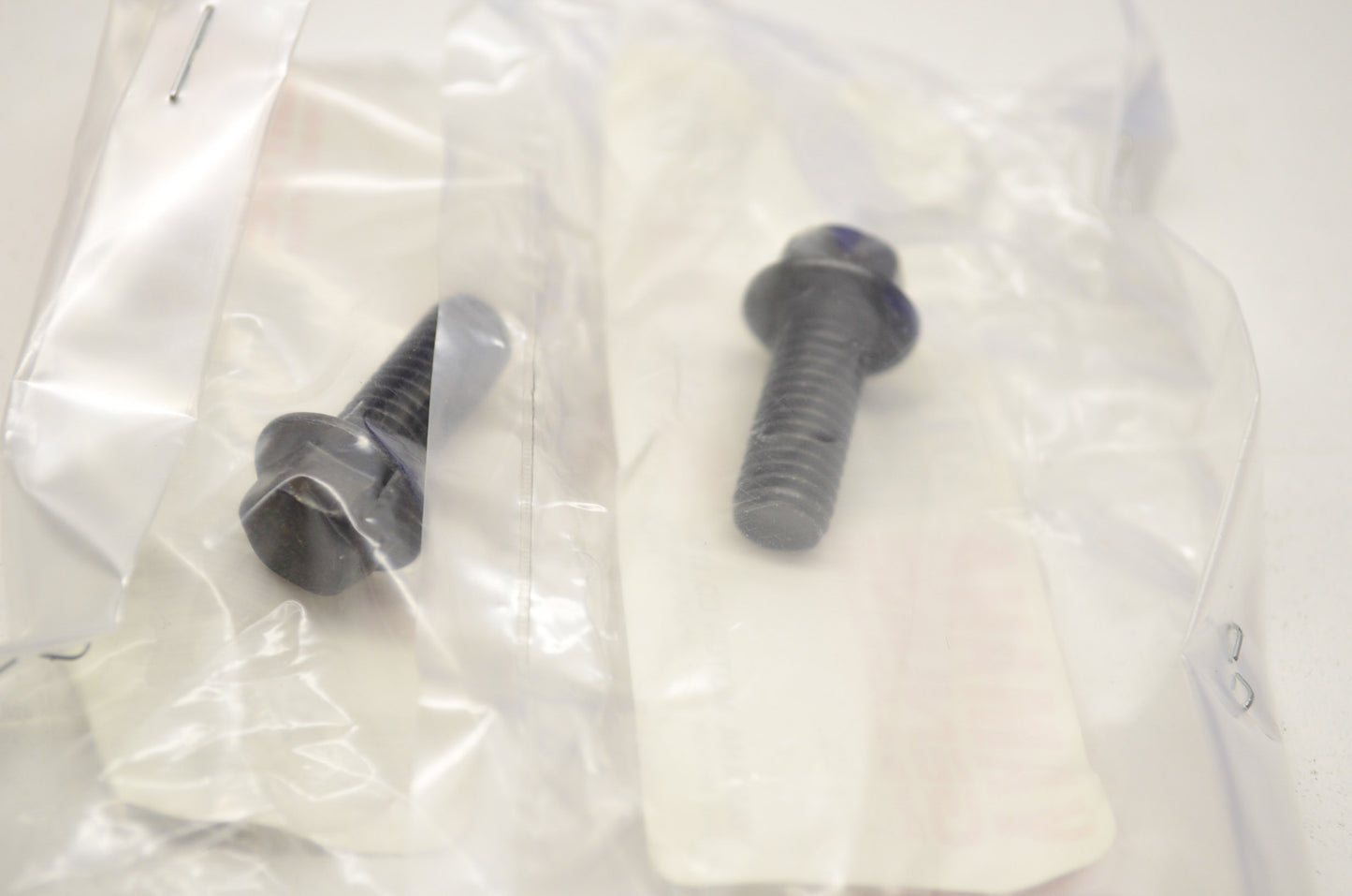 OEM Yamaha 90105-081A1-00 Washer Based Bolt Qty 2 NOS