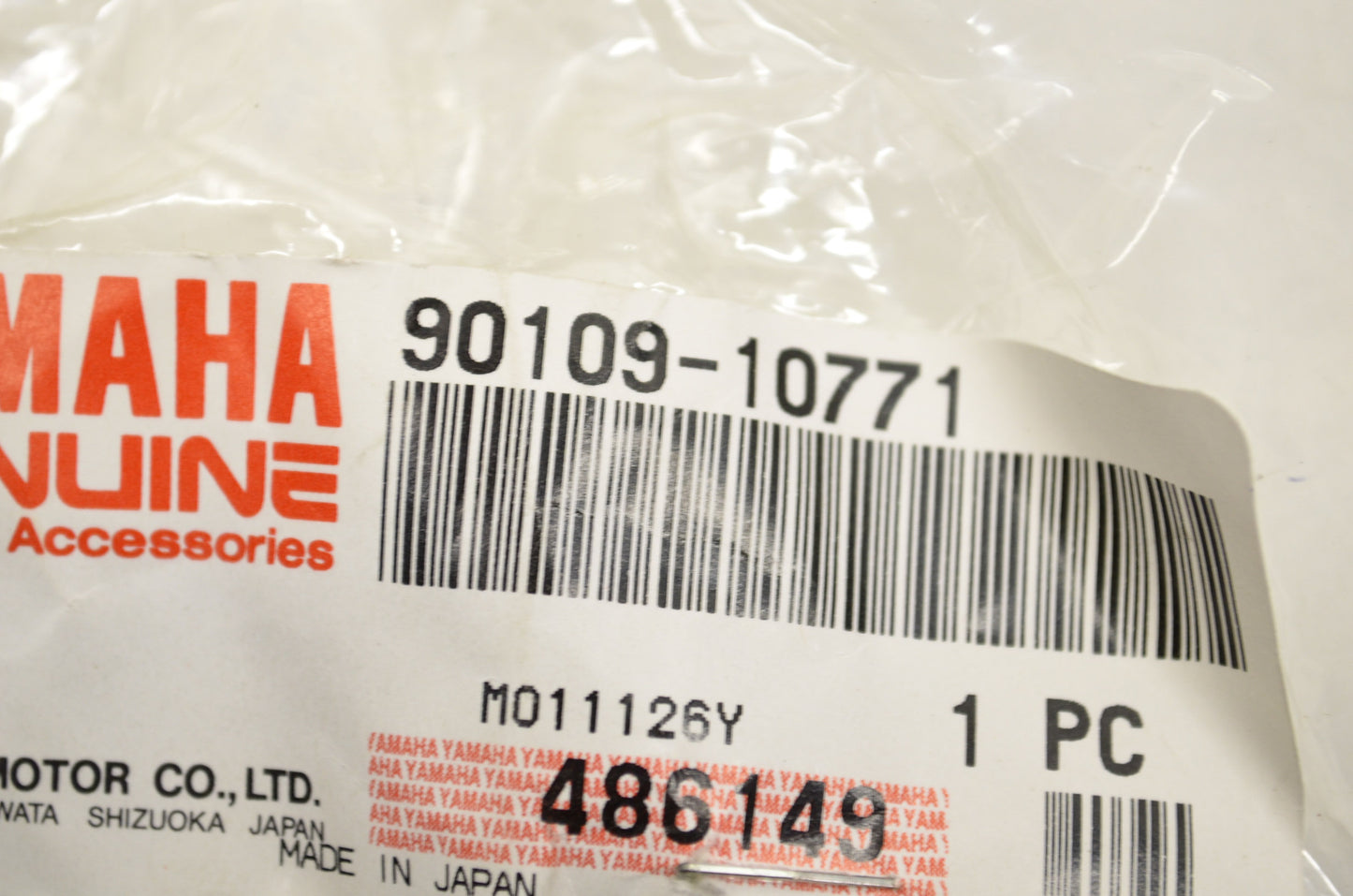 OEM Yamaha 90109-10771-00 Bolt Qty 3 NOS