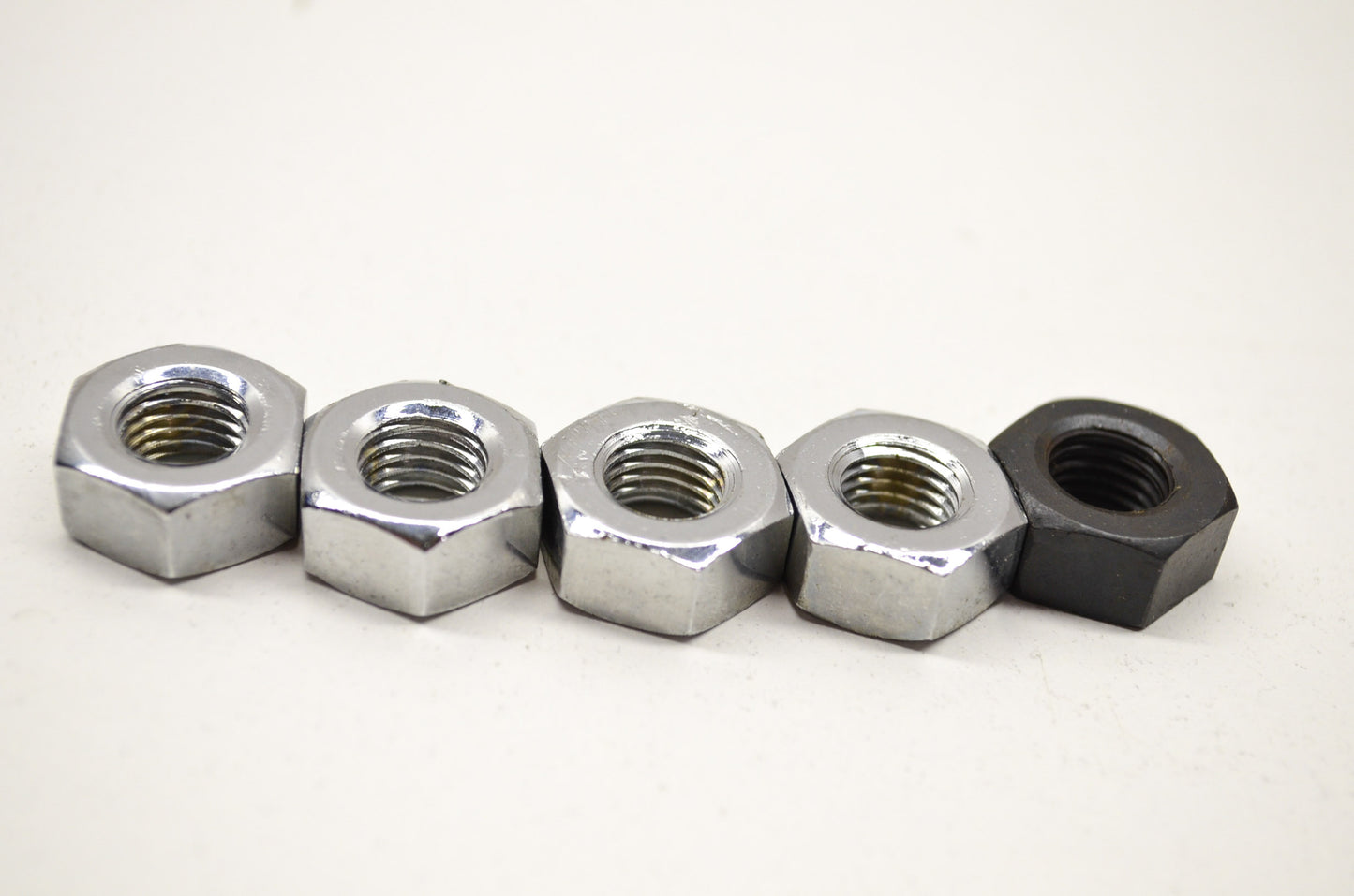 OEM Yamaha 95314-10600-00 Nut (3BM) Qty 5 NOS