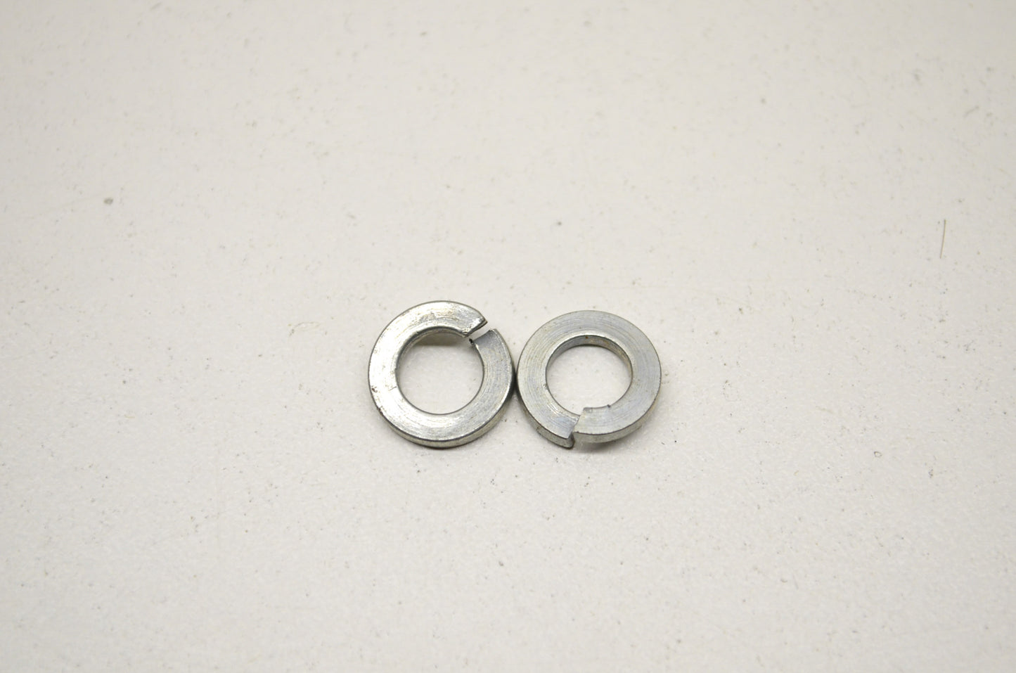 OEM Yamaha 92995-06100-00 Washer Qty 2 NOS