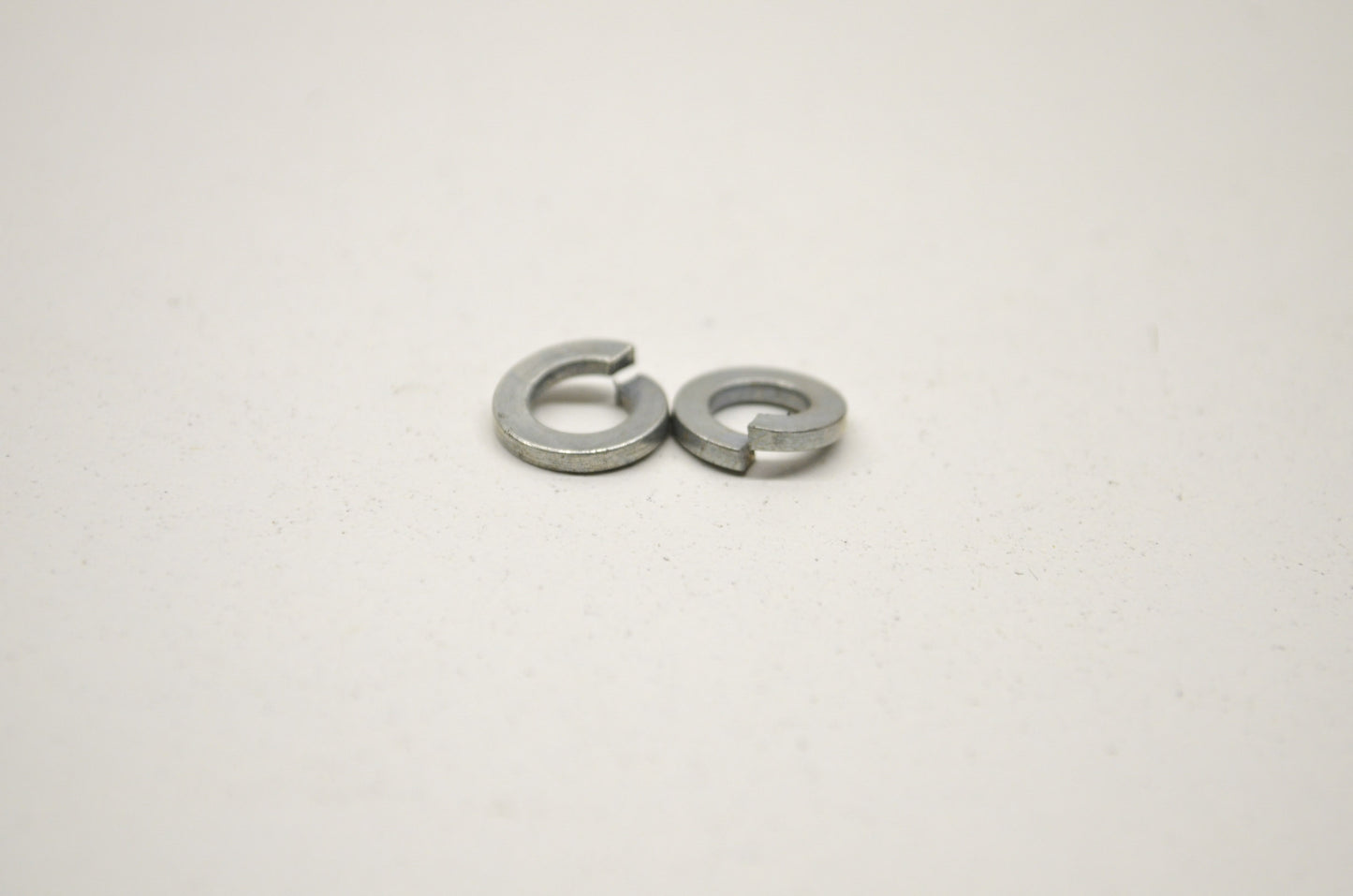 OEM Yamaha 92995-06100-00 Washer Qty 2 NOS