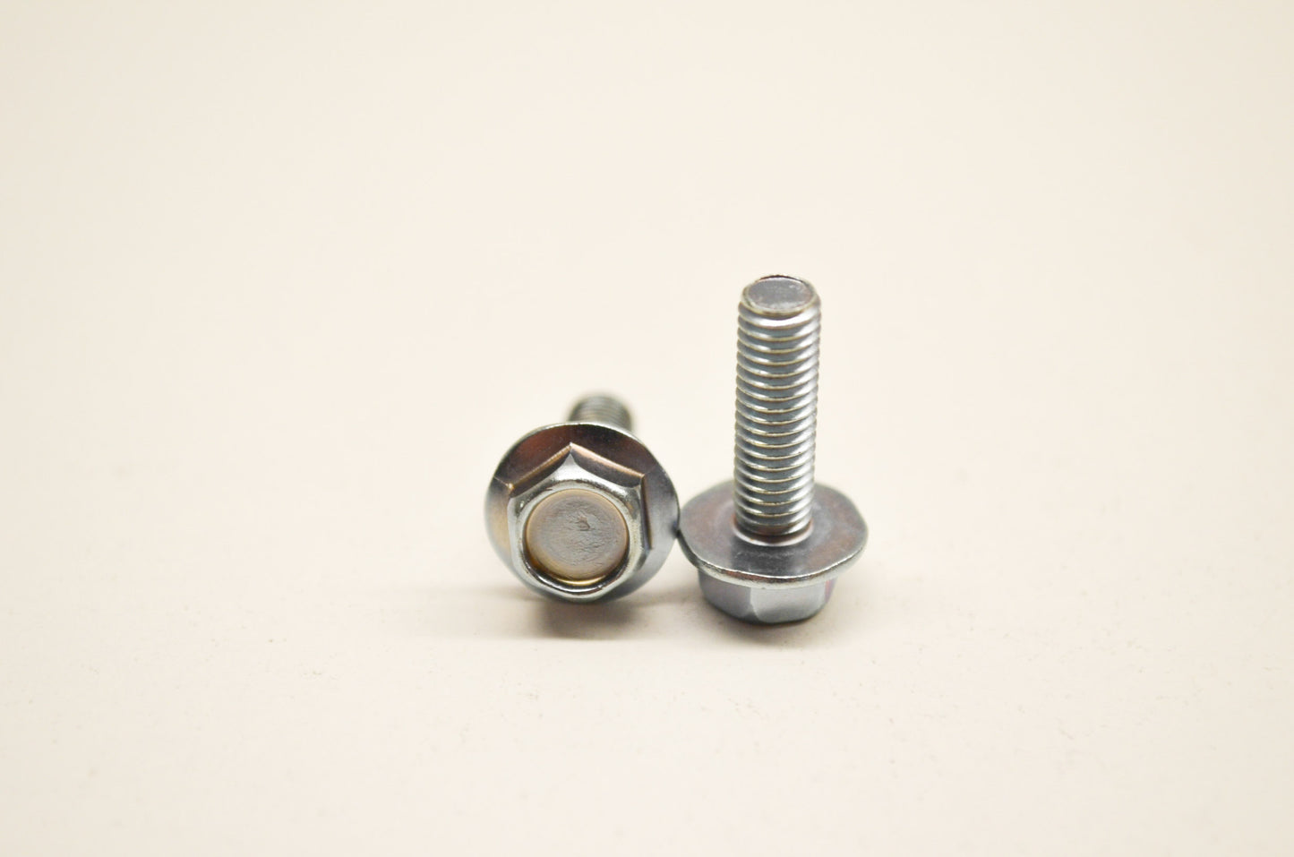 OEM Yamaha 4SS-23346-L0-00 Bolts Qty 2 NOS