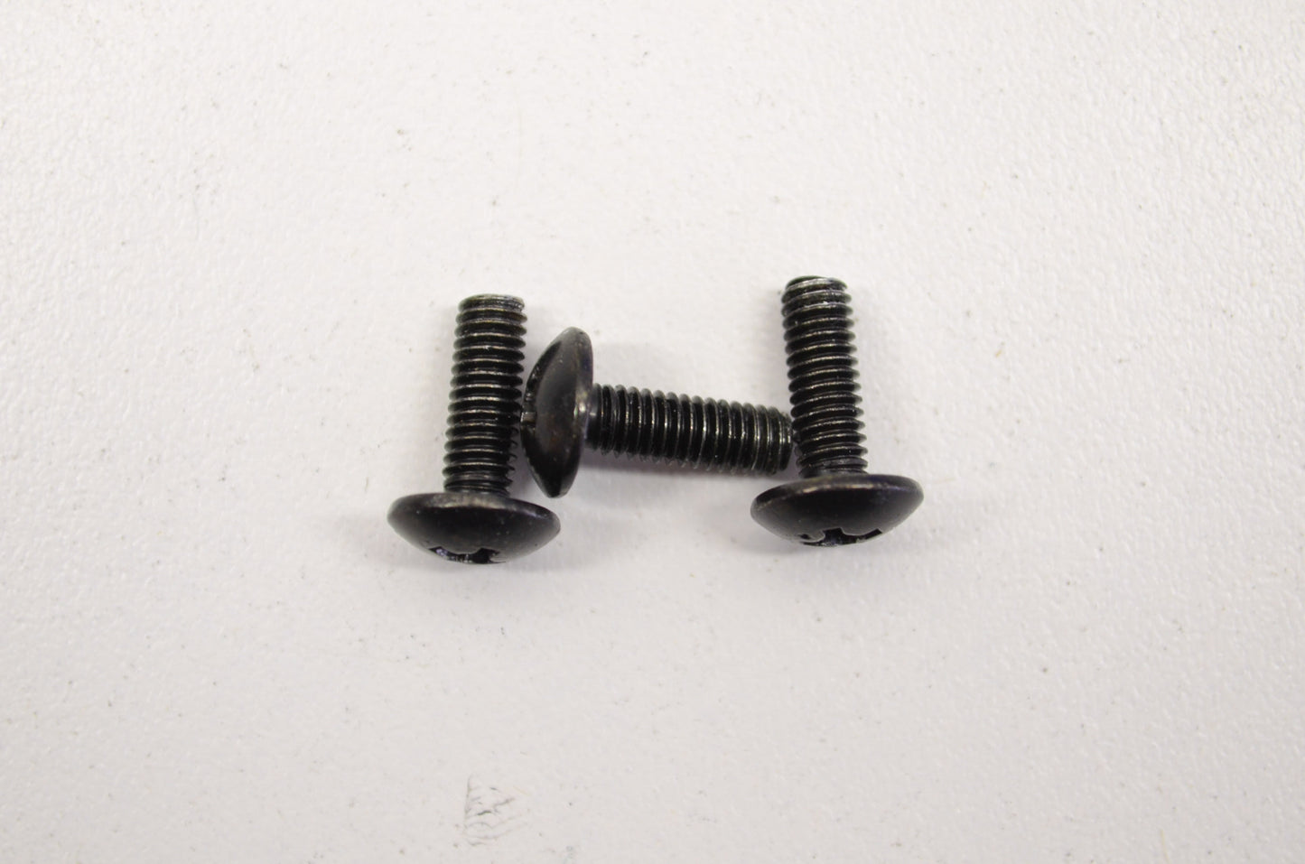 OEM Yamaha 98907-04012-00 Binding Screw Qty 3 NOS