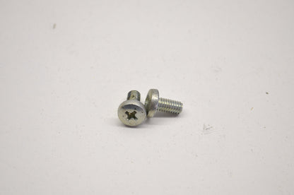 OEM Yamaha 98980-04008-00 Binding Screw Qty 2 NOS