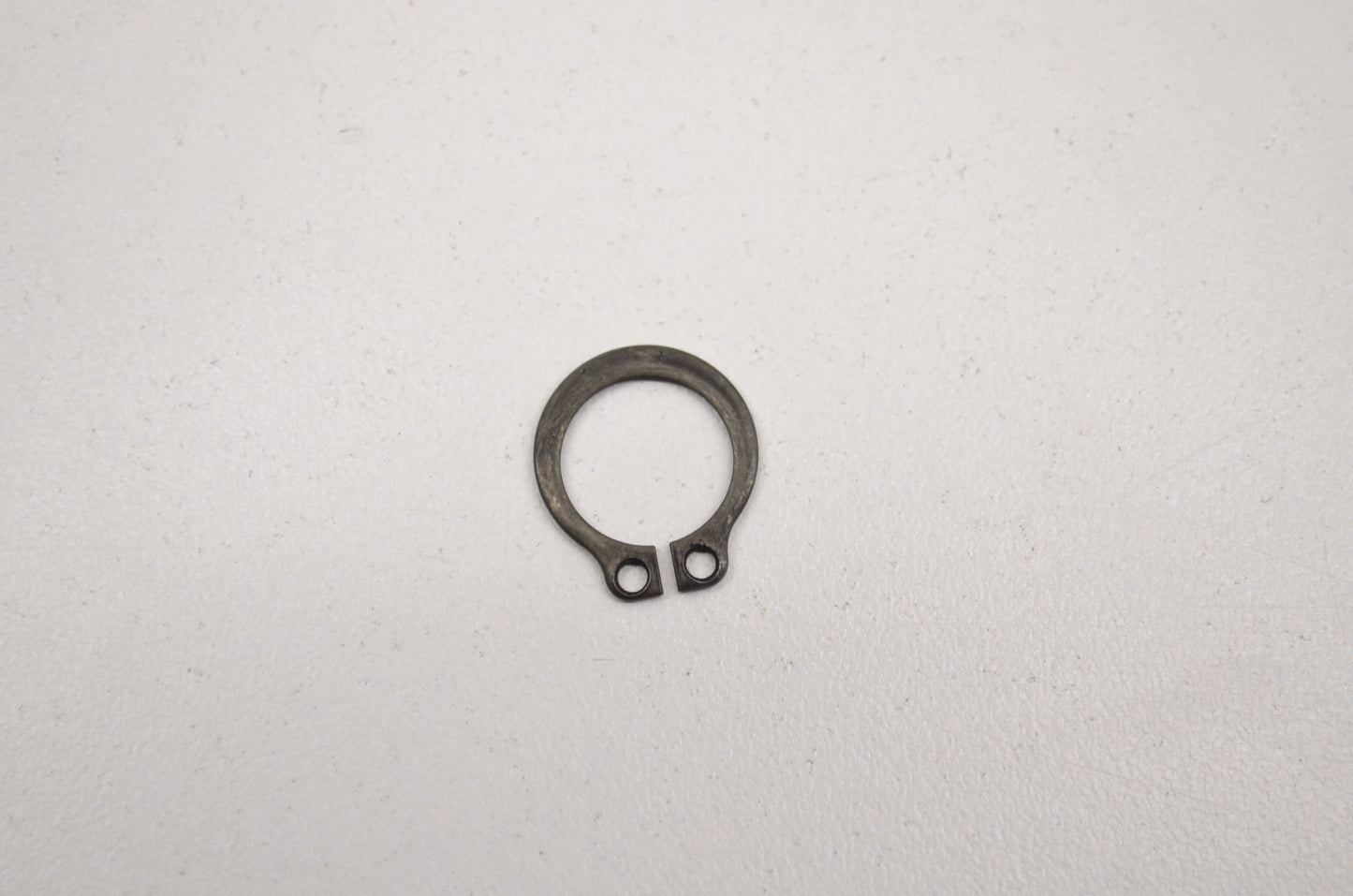 OEM Yamaha 99009-12400-00 Circlip NOS