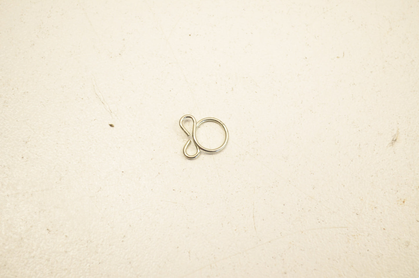 K&L 33-3922, 18571 Hose Clip 6mm NOS