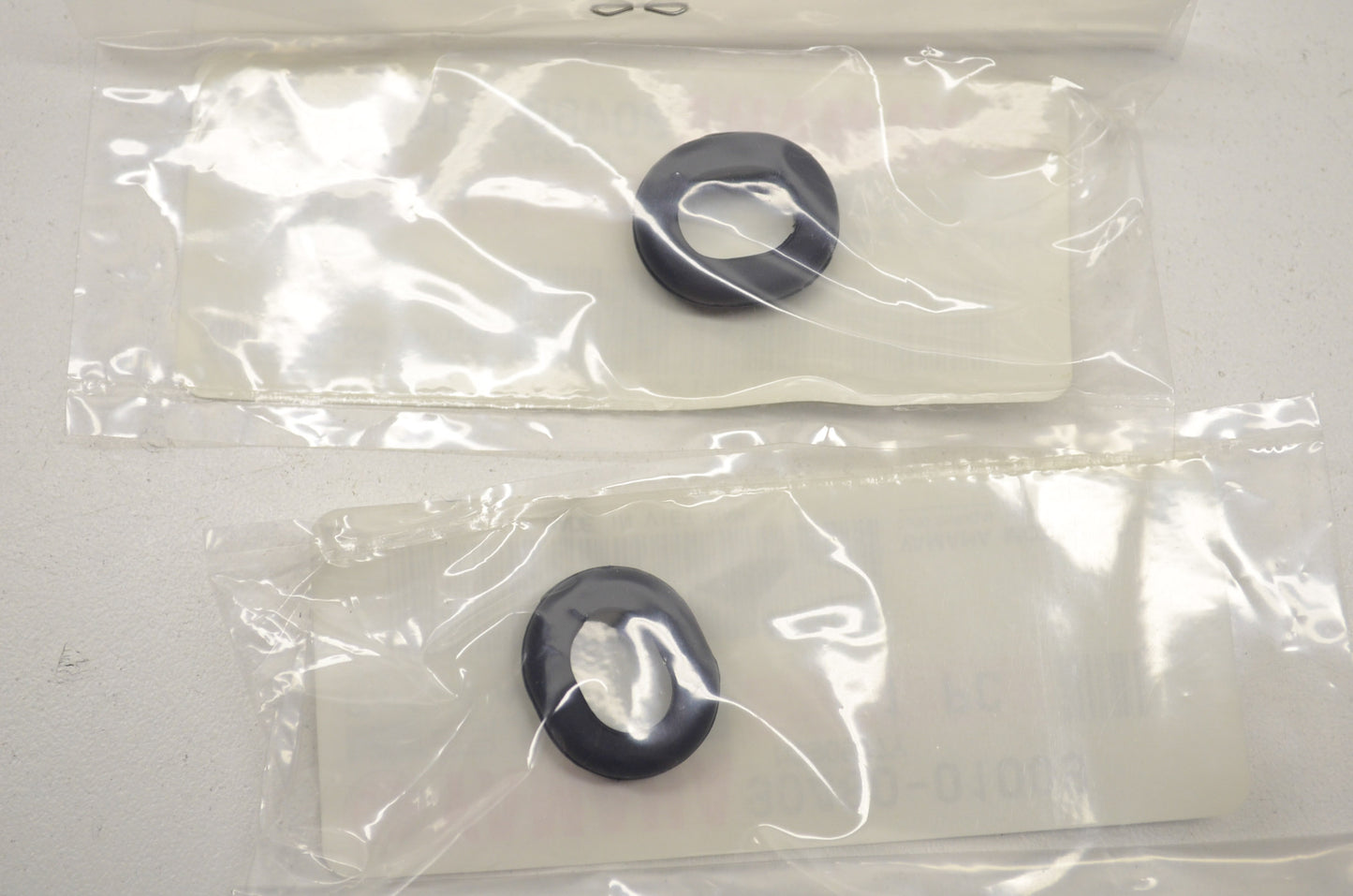 OEM Yamaha 90480-01009-00 Grommet Qty 2 NOS