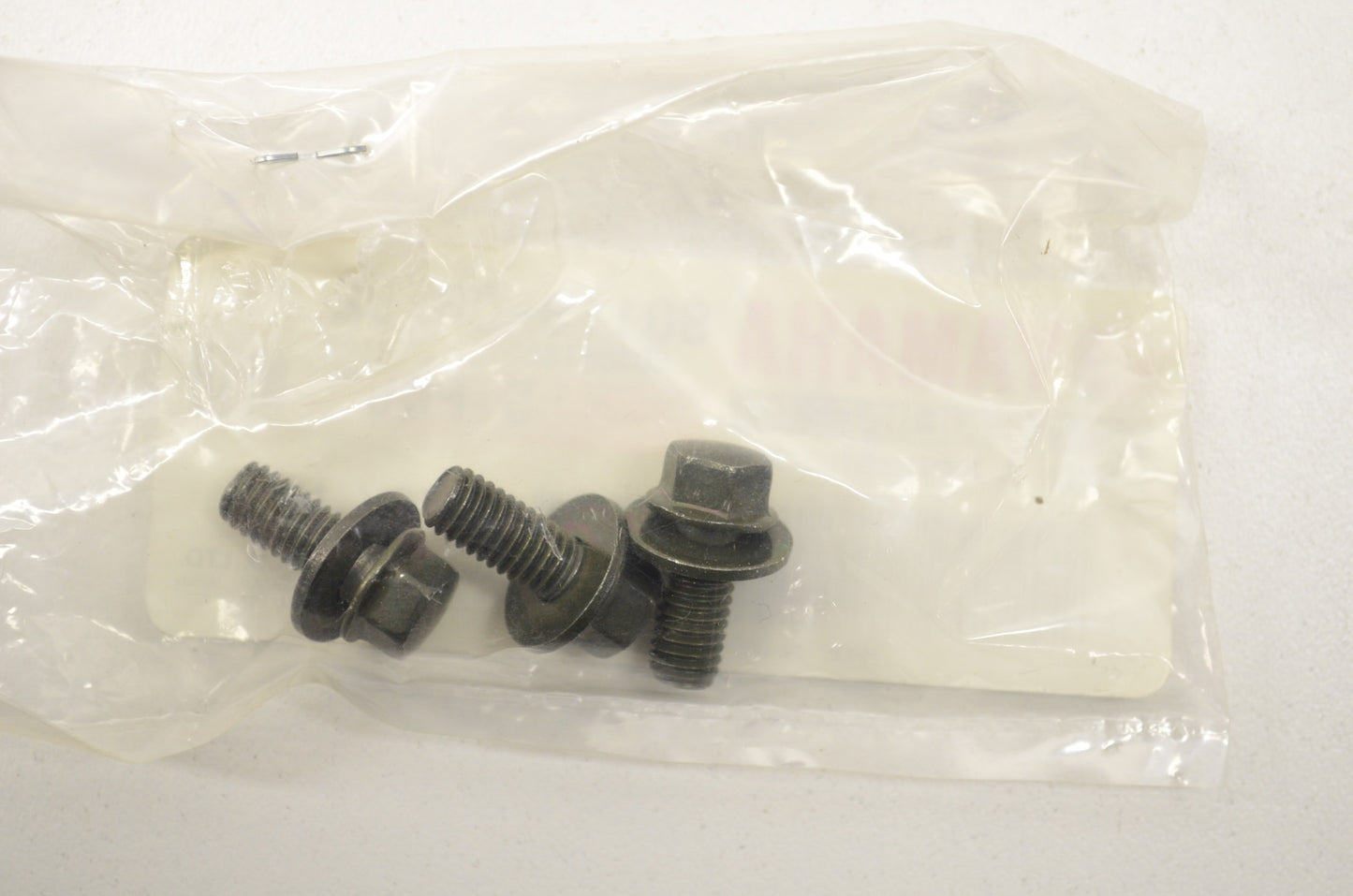 OEM Yamaha 90119-06192-00 Bolt w/ Hole Qty 3 NOS