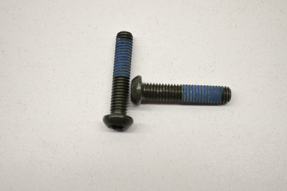 OEM Yamaha 90149-06182-00 Screw Qty 2 NOS