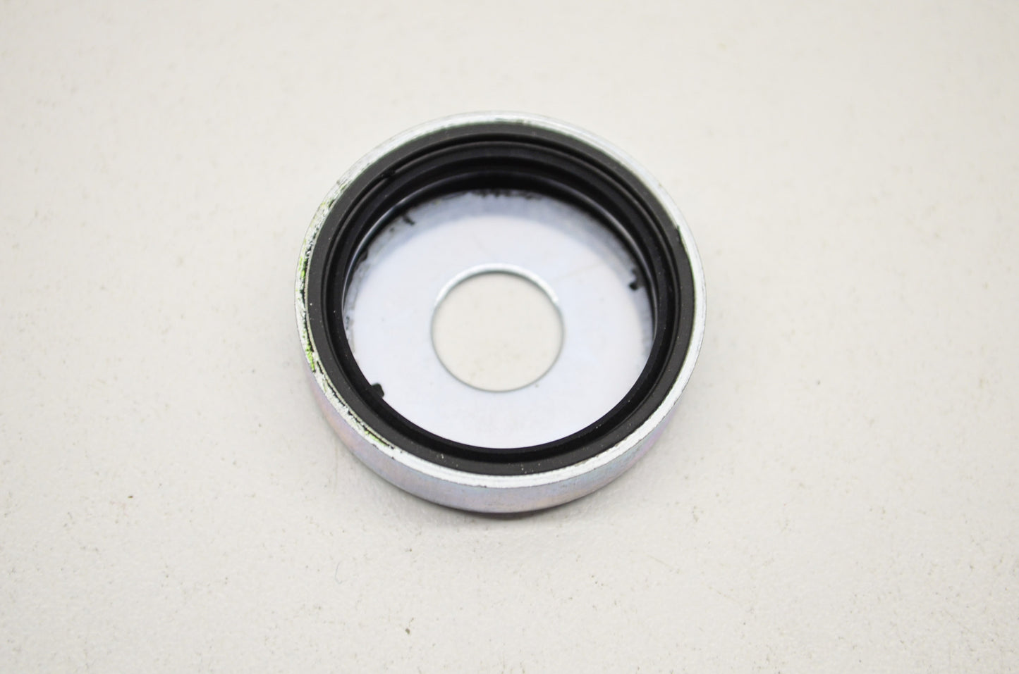 OEM Yamaha 5YT-23517-00-00 Thrust Cover 1 NOS