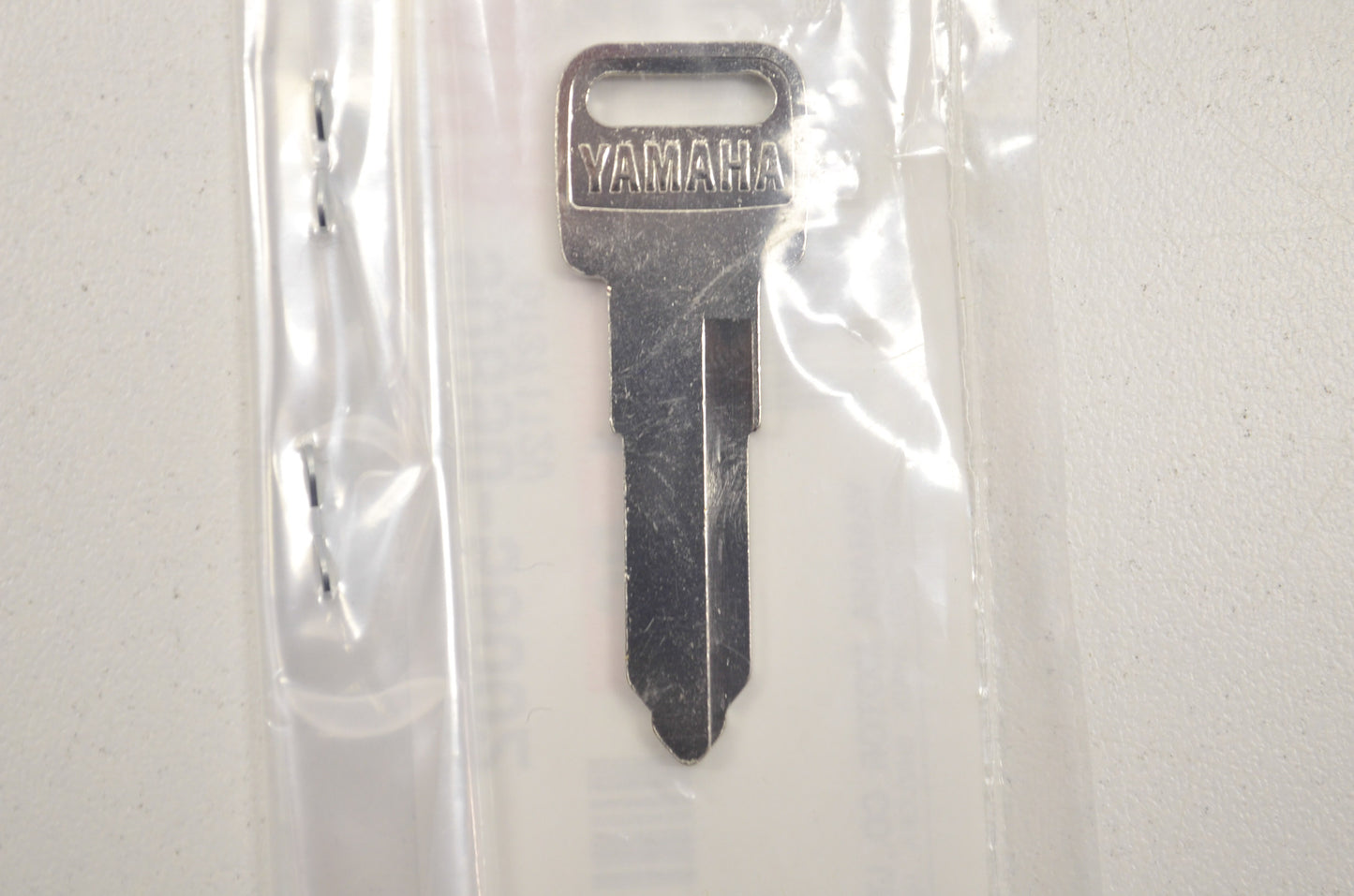 New OEM Yamaha 90890-56002-00 B Type Blank Key NOS