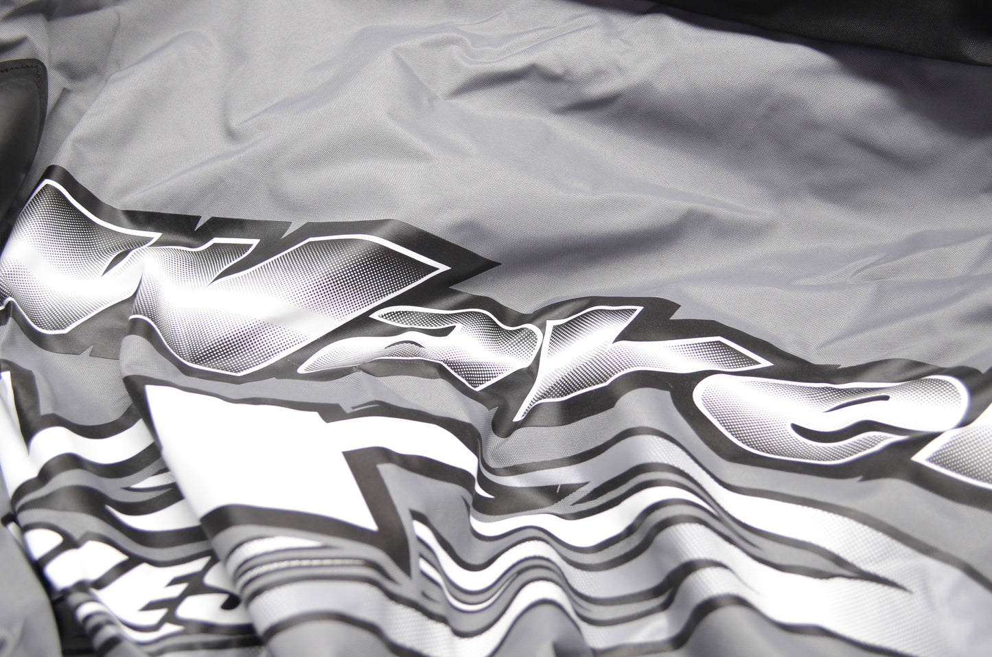 10-13 ft. Gray/White Wave Runner Cover NOS