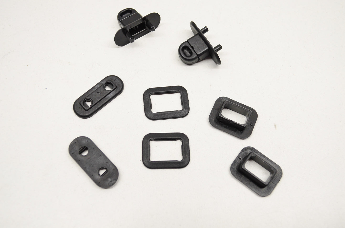 NEW OEM Yamaha Trunk Clasp Kit NOS
