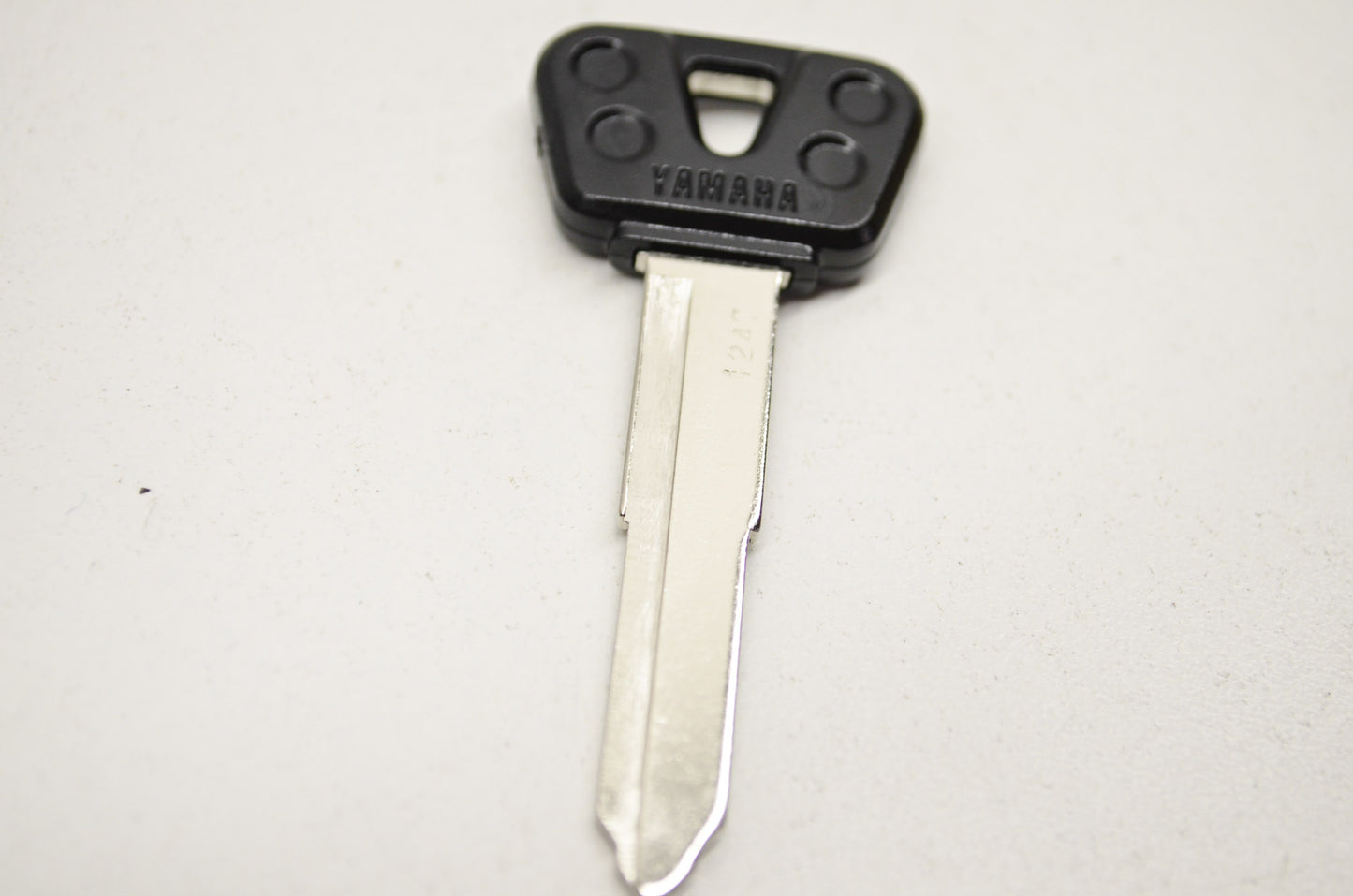 New OEM Yamaha 4BH-82511-09-00 Blank Key NOS