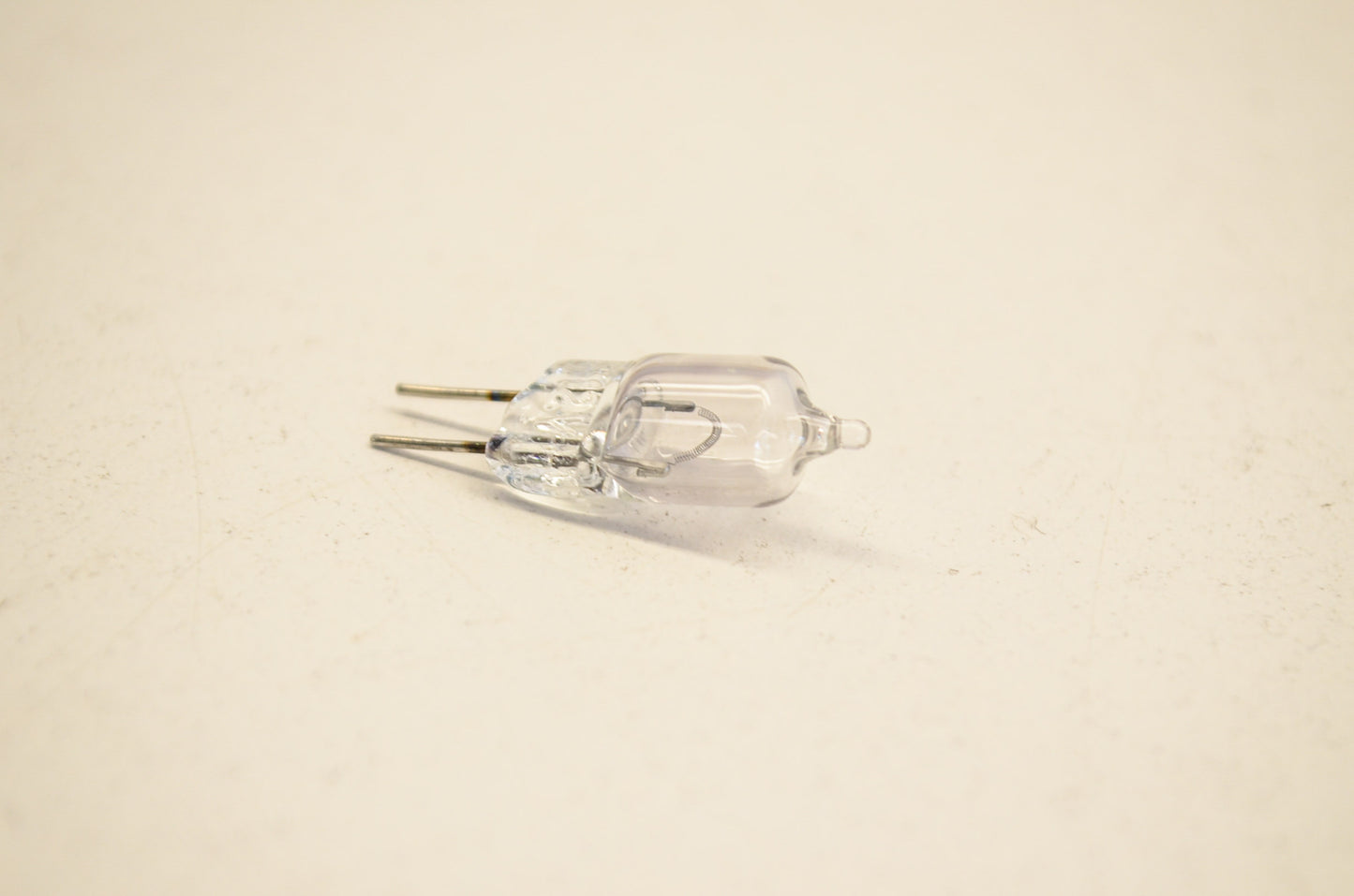 New CEC Halogen Light Bulb 12v 10w NOS