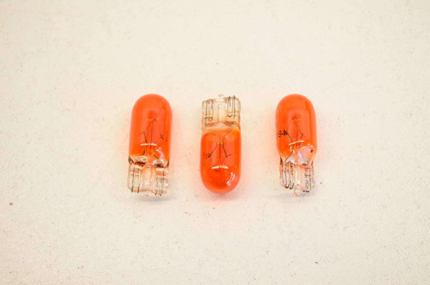 CEC 194 Mini Light Bulb 14v .27a Qty 3 NOS