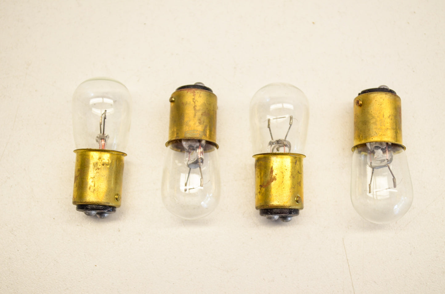 New Everbrite Mini Light Bulb 12v 15cp QTY 4 NOS