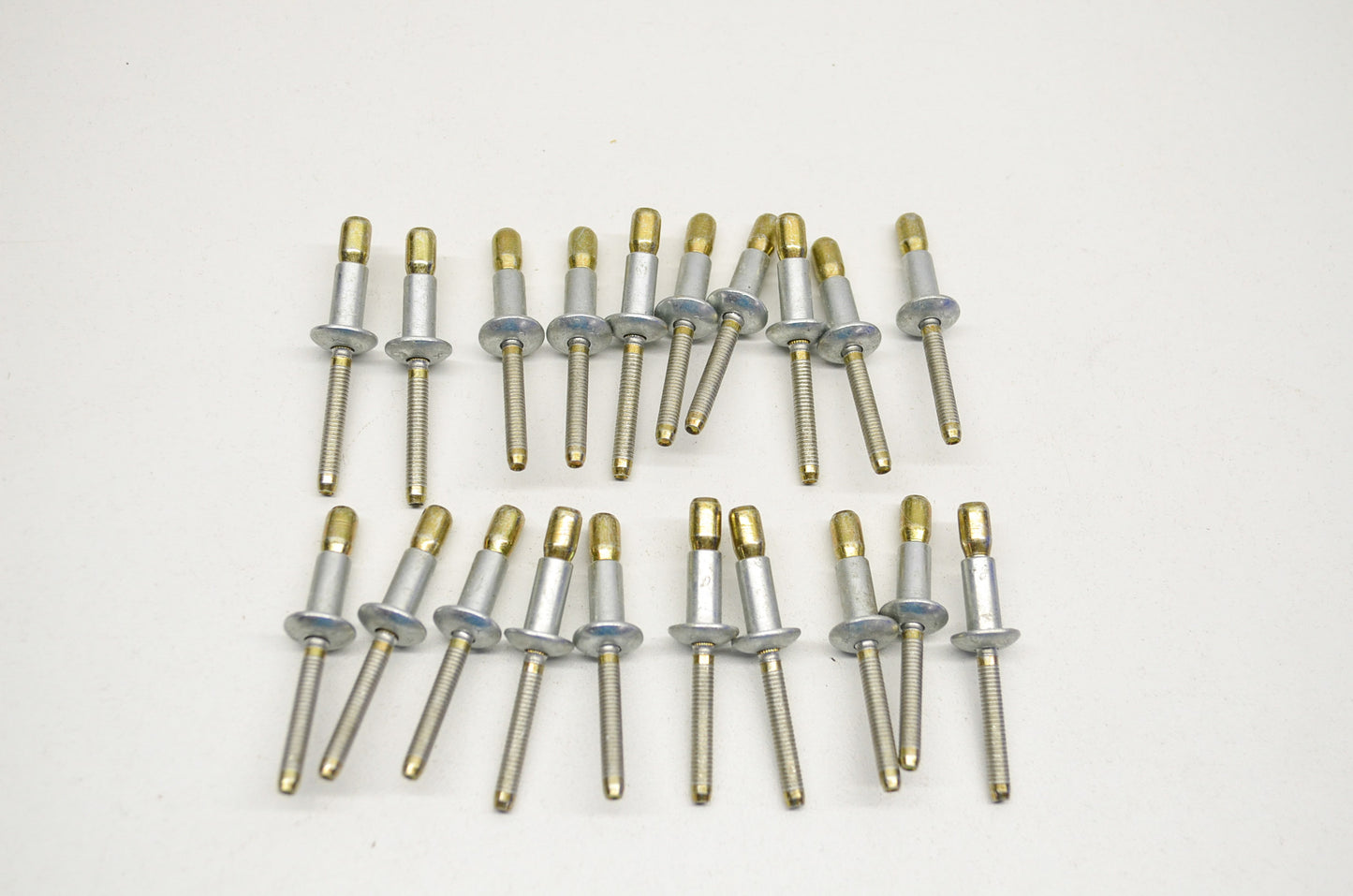 OEM Yamaha SMB-8CRM0-N0-BT Inner lock Rivet 1/4" Qty 20 NOS