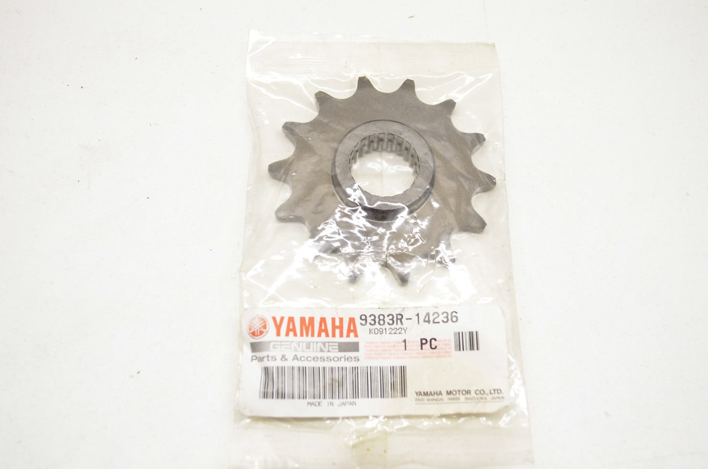 OEM Yamaha 9383R-14236-00 Drive Sprocket 14T NOS