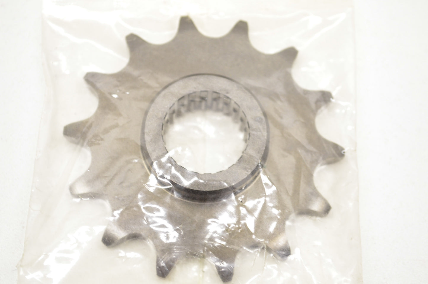 OEM Yamaha 9383R-14236-00 Drive Sprocket 14T NOS