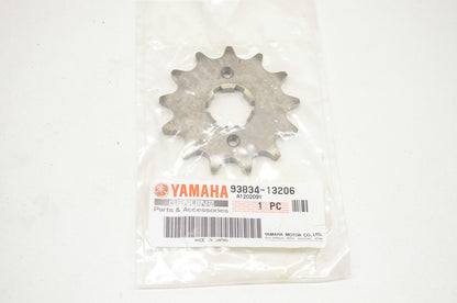 OEM Yamaha 93834-13206-00 Drive Sprocket 13T NOS