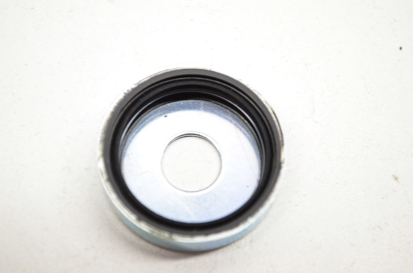 OEM Yamaha 5YT-23517-00-00 Thrust Cover 1 NOS