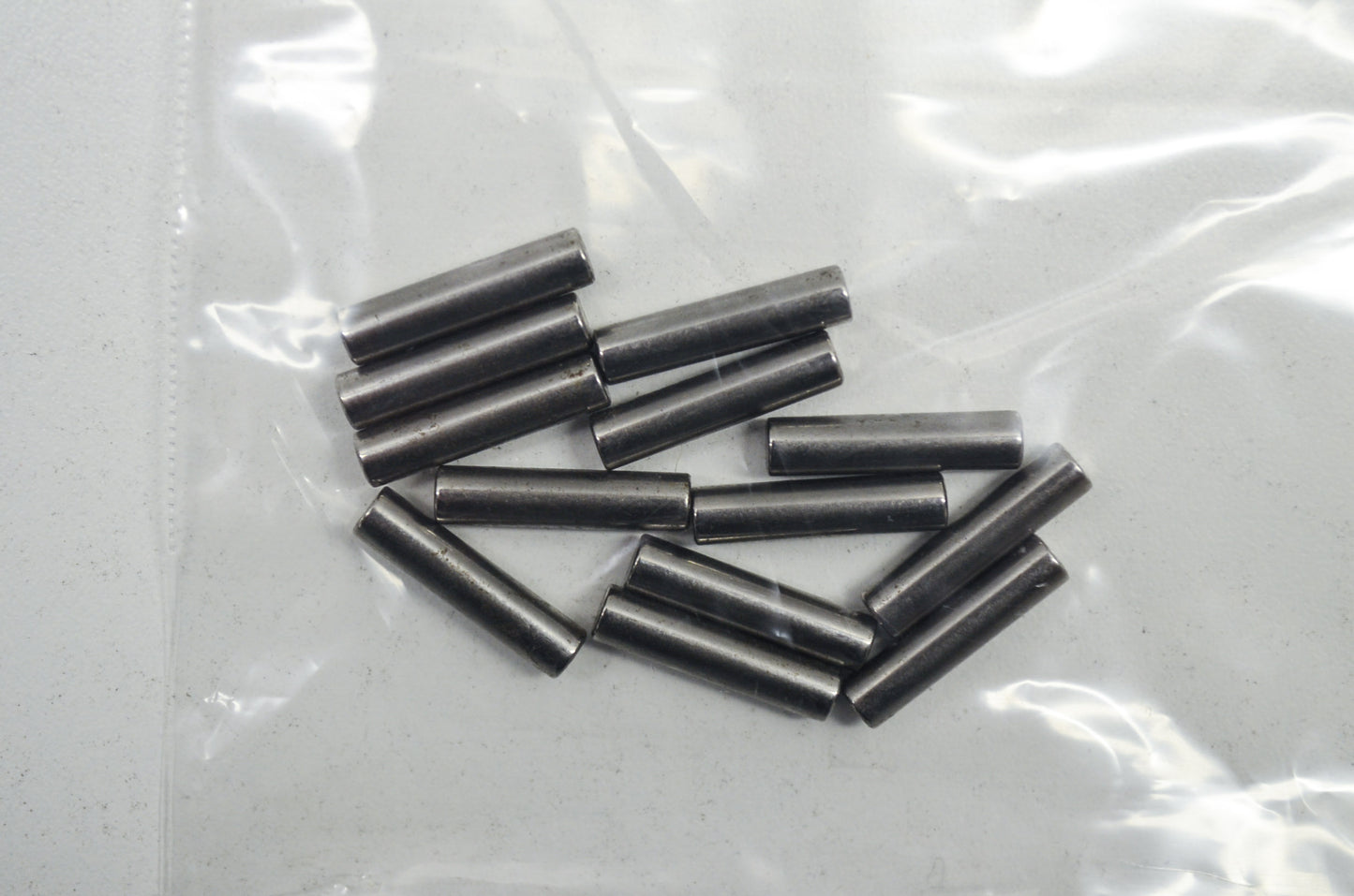 Custom Chrome 49042, 9421 Crankcase Rollers 57-76 XL 55-57 FL Qty 13 NOS