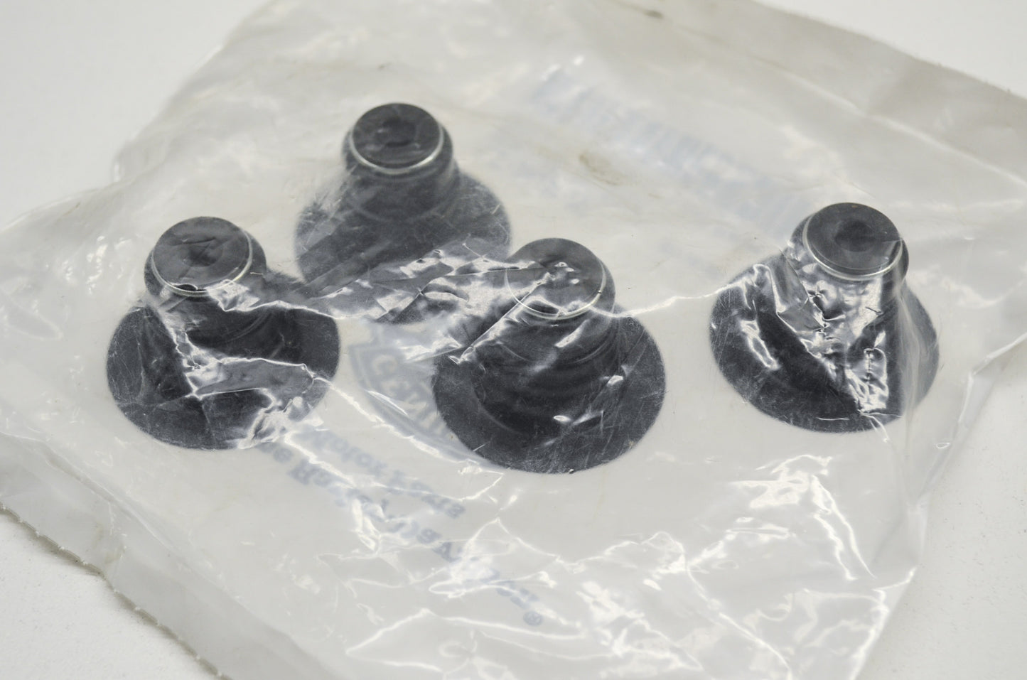 OEM Harley-Davidson 18094-02 Valve Seal Qty 4 NOS