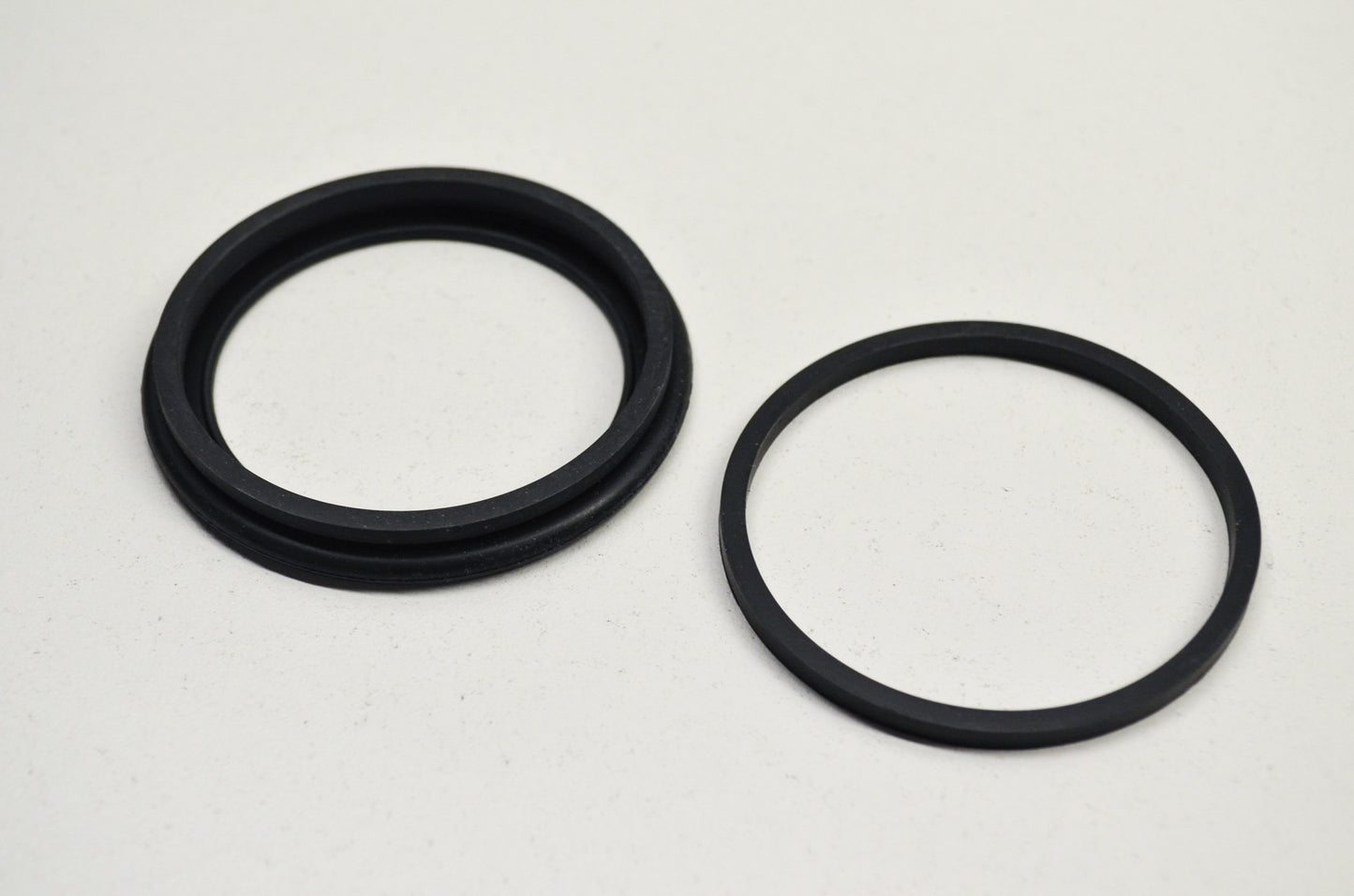 Custom Chrome 28105, 20269, 44133-72 Caliper Seal Kit FX FL NOS