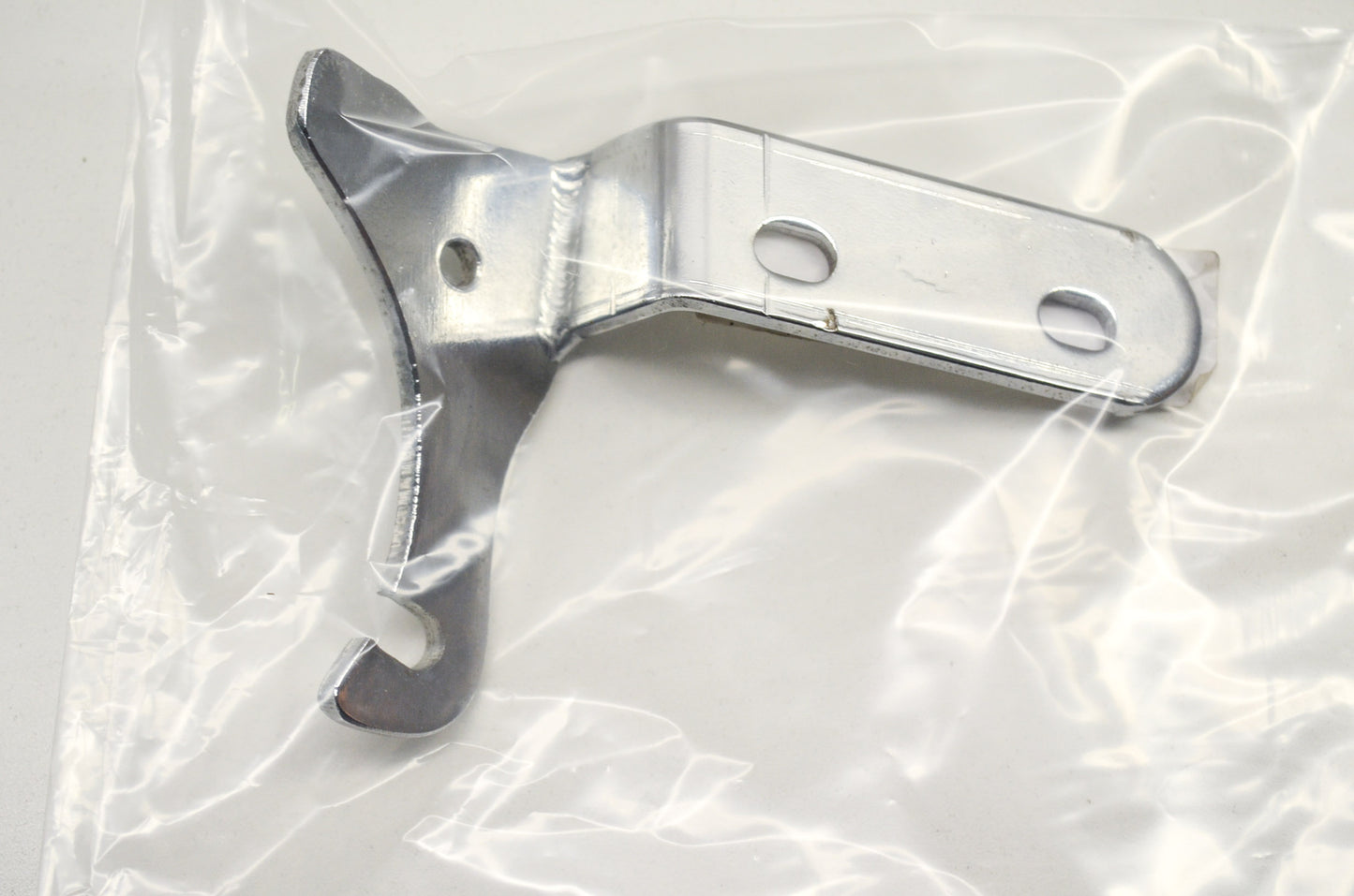 Custom Chrome 695037, S0596 Exhaust Bracket NOS