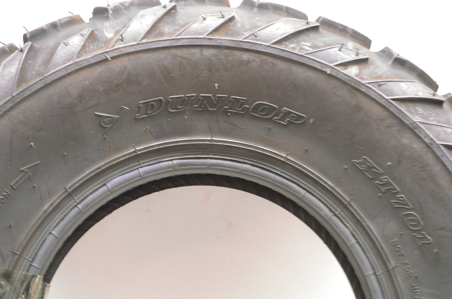 New Dunlop KT701 Tire 22x7-10