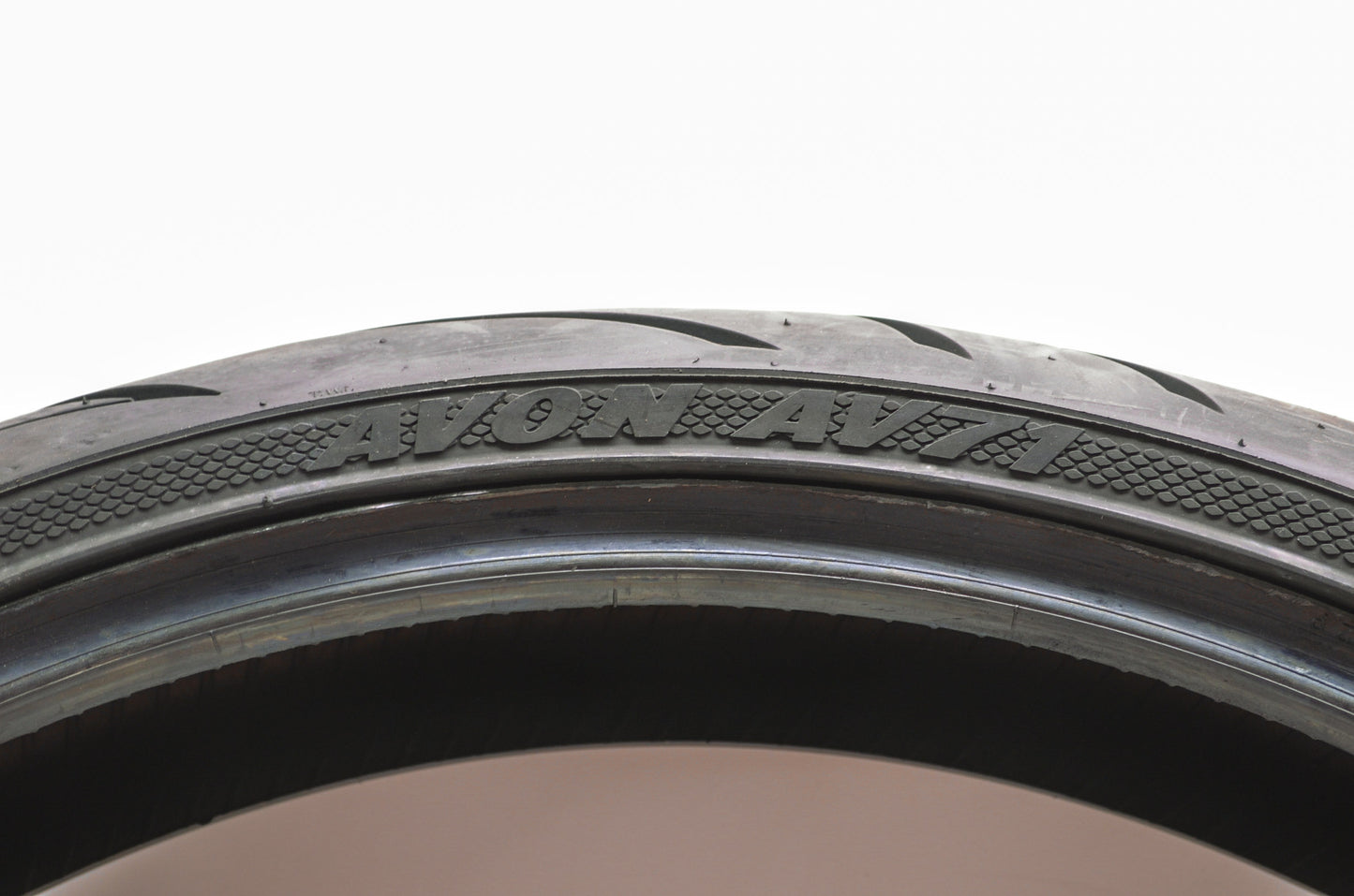 New Avon Cobra AV71 Front Tire 130/60R-23 65V