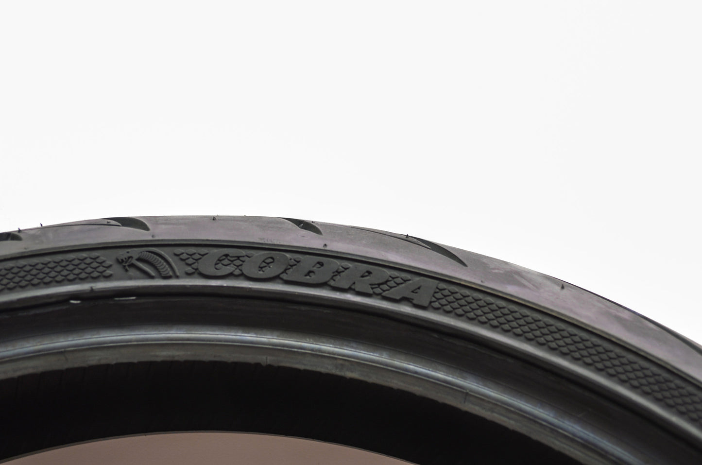 New Avon Cobra AV71 Front Tire 130/60R-23 65V