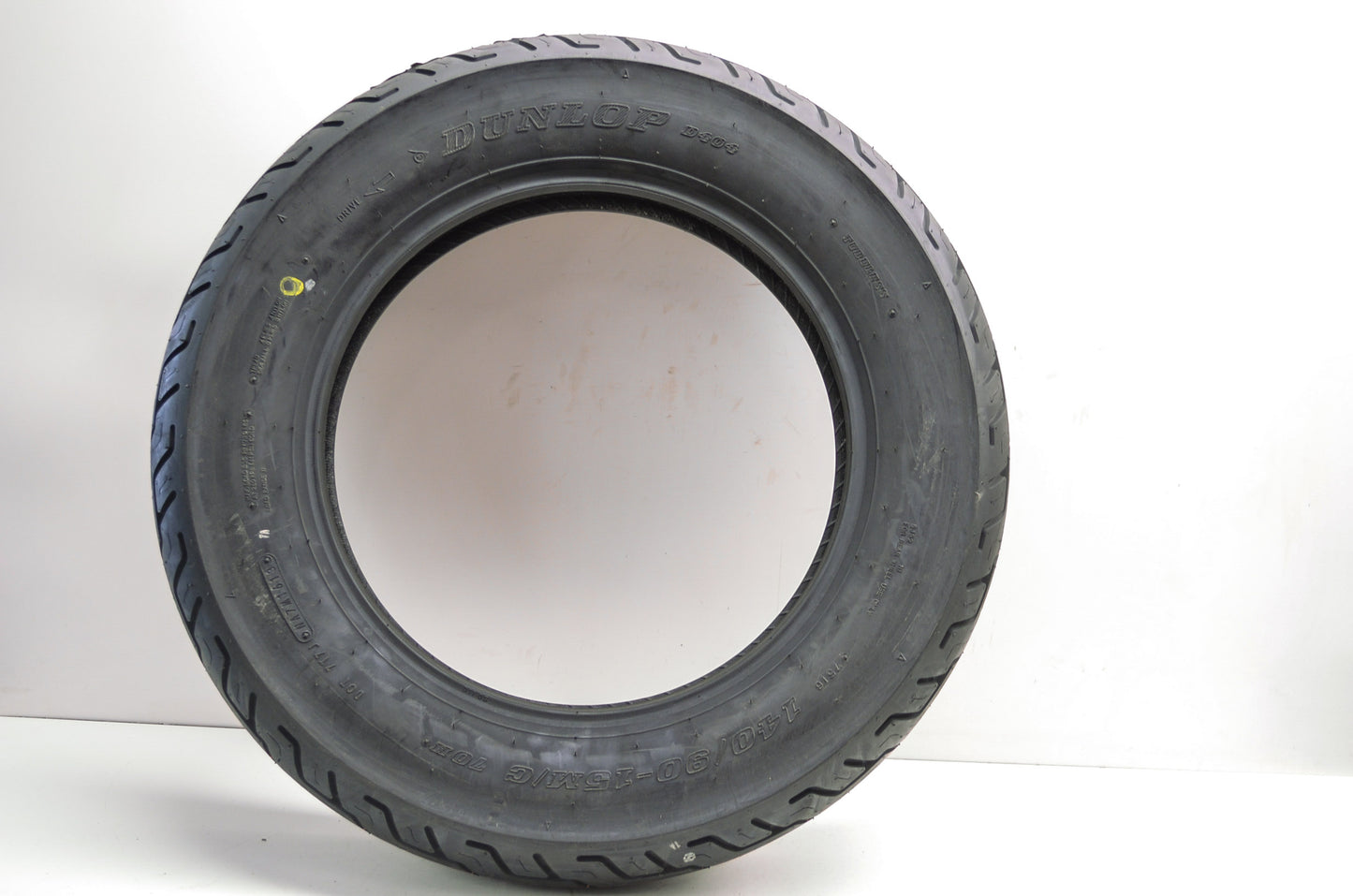 Dunlop 310511 D404 Rear Tire 140/90-15M NOS