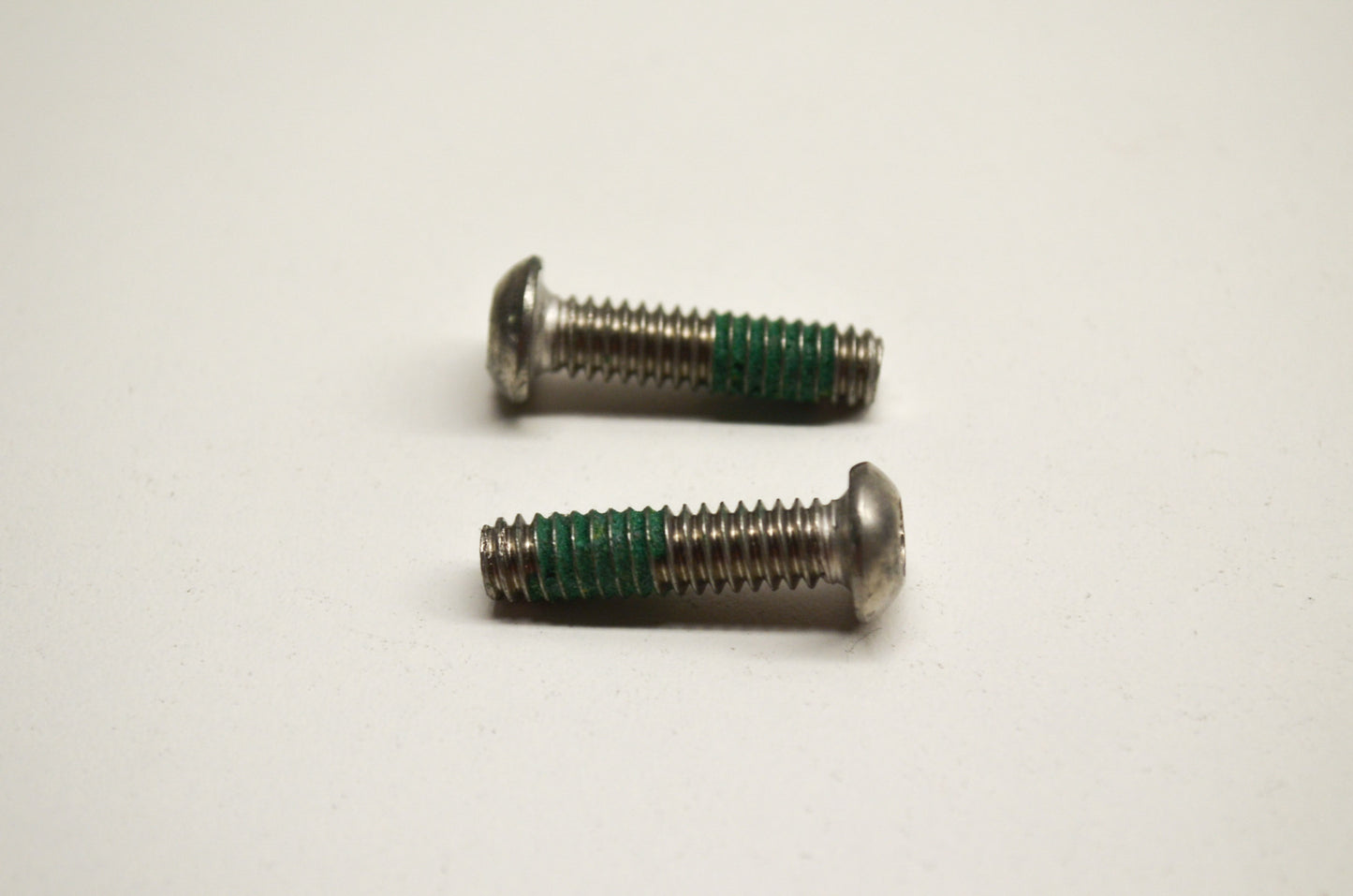 New OEM Polaris Screws QTY 2 Virage Genesis Hurricane SLX SLT Freedom NOS