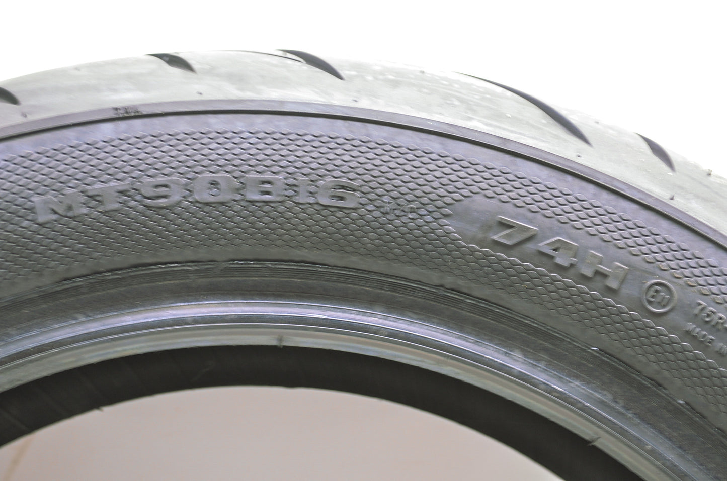 New Avon AV71 Cobra Front Tire MT90B16 M/C 74H