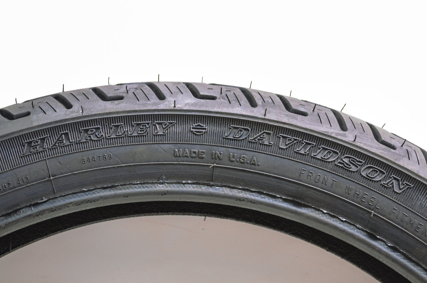 New Dunlop D401F Harley Davidson Front Tire 90/90-19
