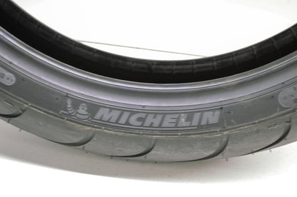 New Michelin Commander II Front Tire 130/70 B 18 M/C 63H