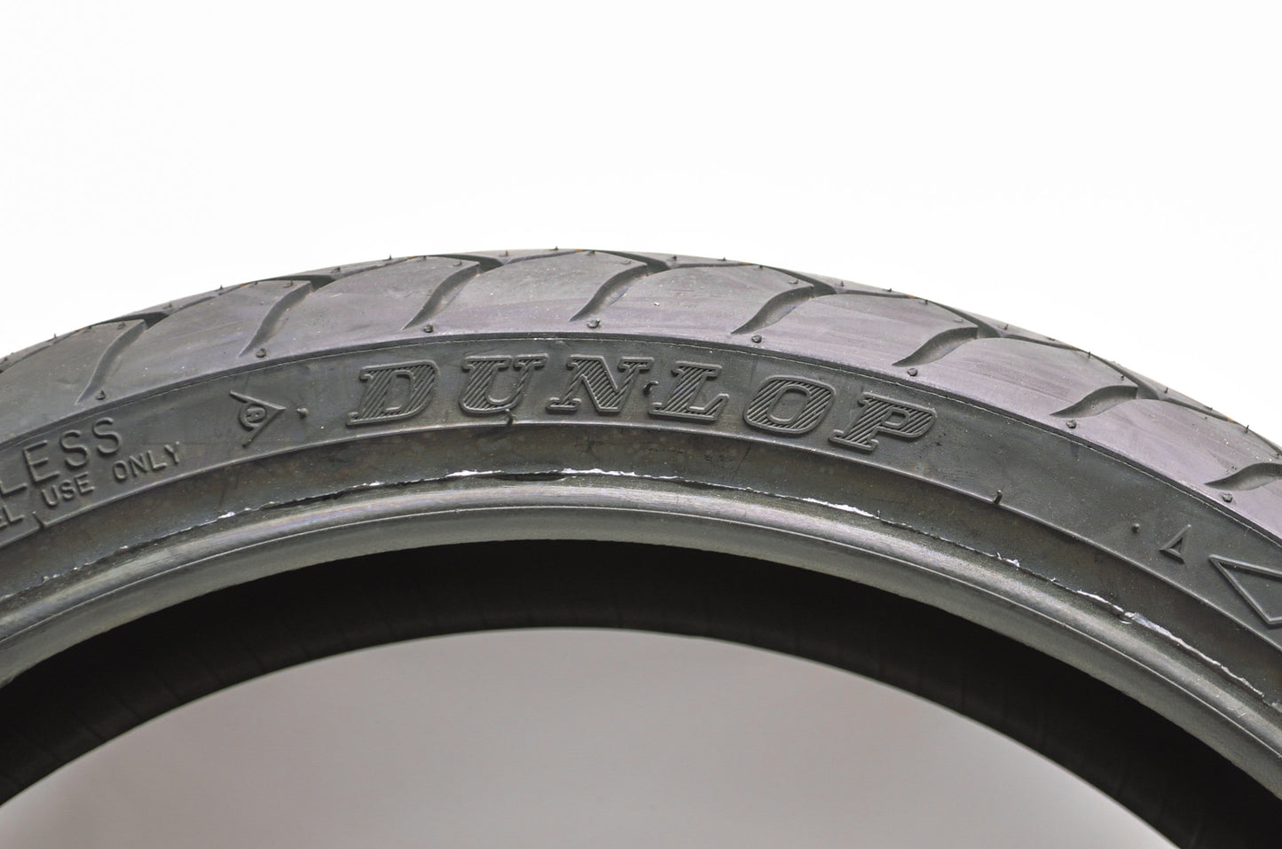 New Dunlop Sportsman D220F ST Front Tire 120/60ZR17 M/C 55W