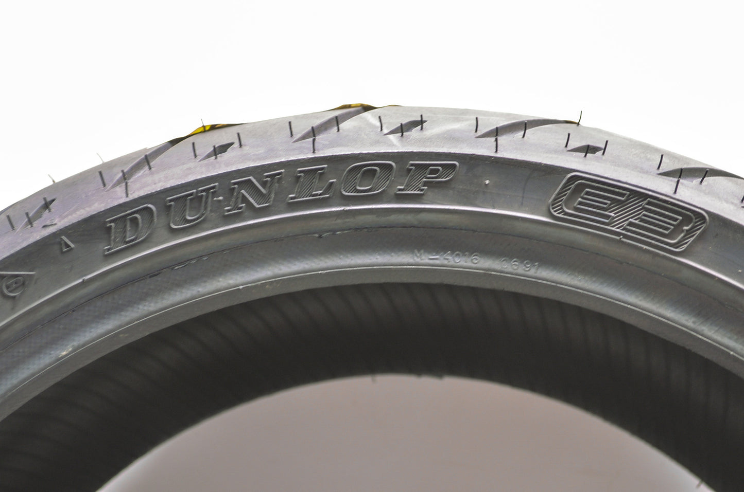 New Dunlop Elite 3 Rear Tire 240/40R 18 M/C 79V