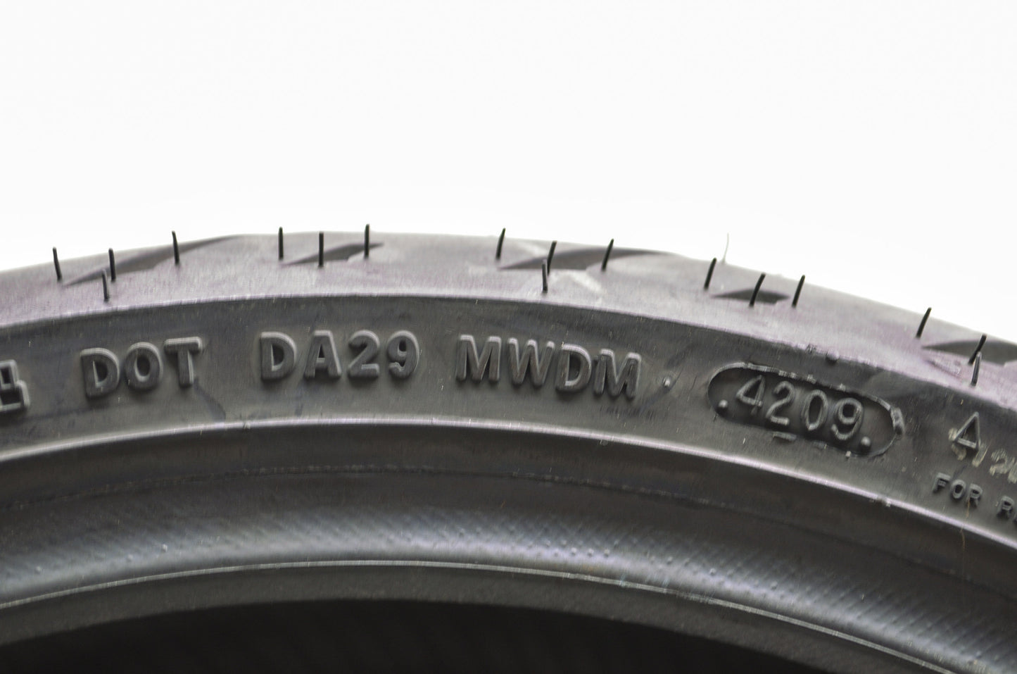 New Dunlop Elite 3 Rear Tire 240/40R 18 M/C 79V